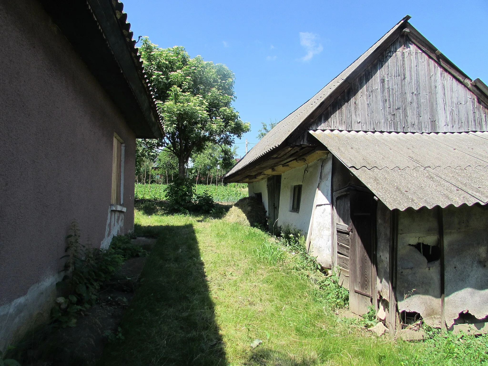 Photo showing: Traditional house in Vulturi, buit by my grandfather