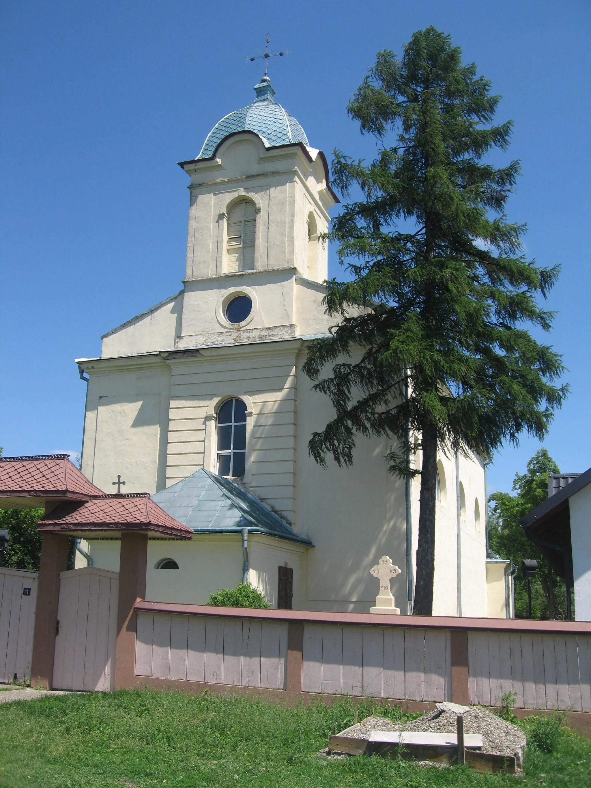 Photo showing: Assumption Church in Mitocu Dragomirnei, Suceava County, Romania