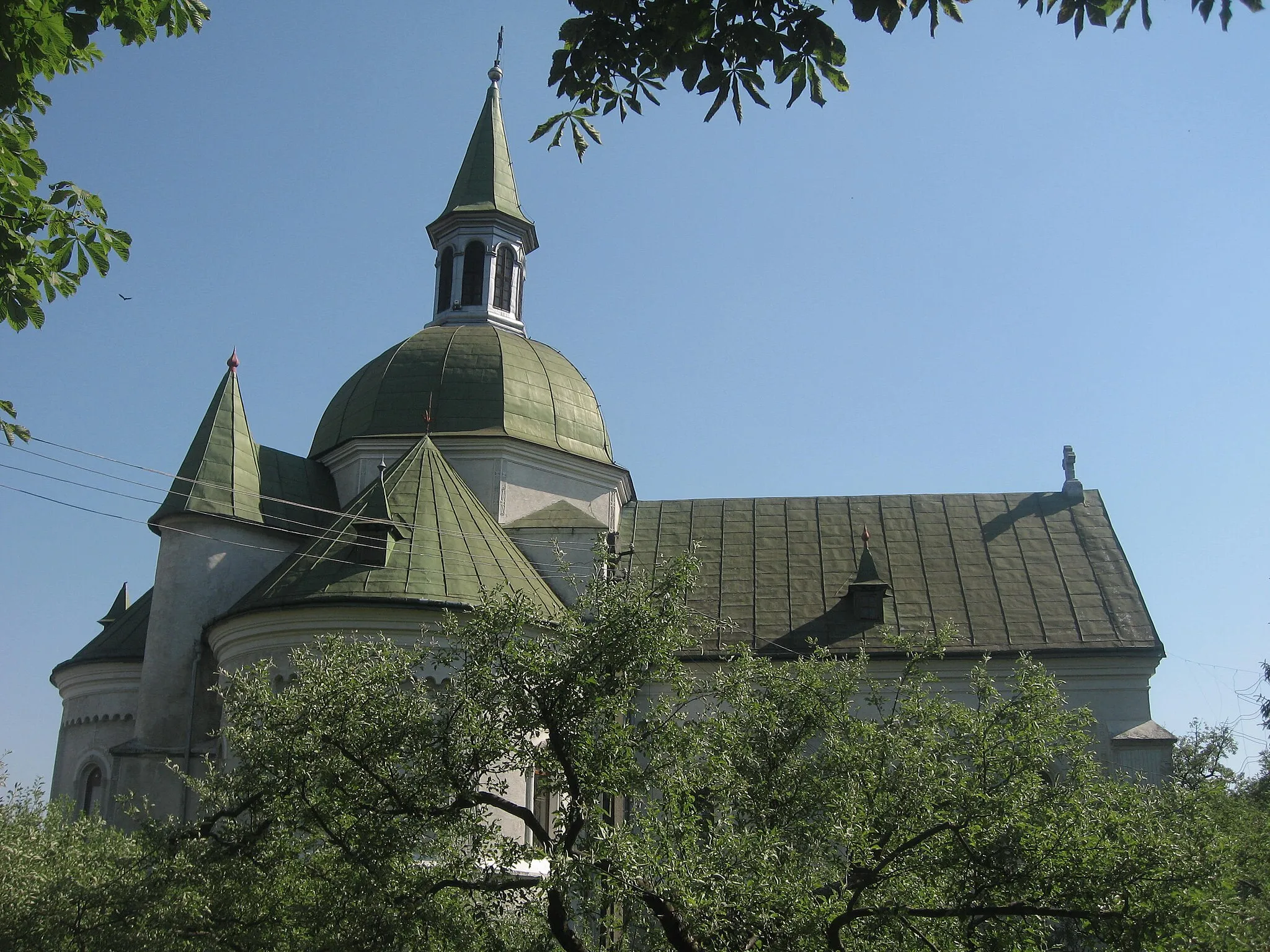 Photo showing: St. Michael and Gabriel Church in Mihoveni, Suceava County, Romania