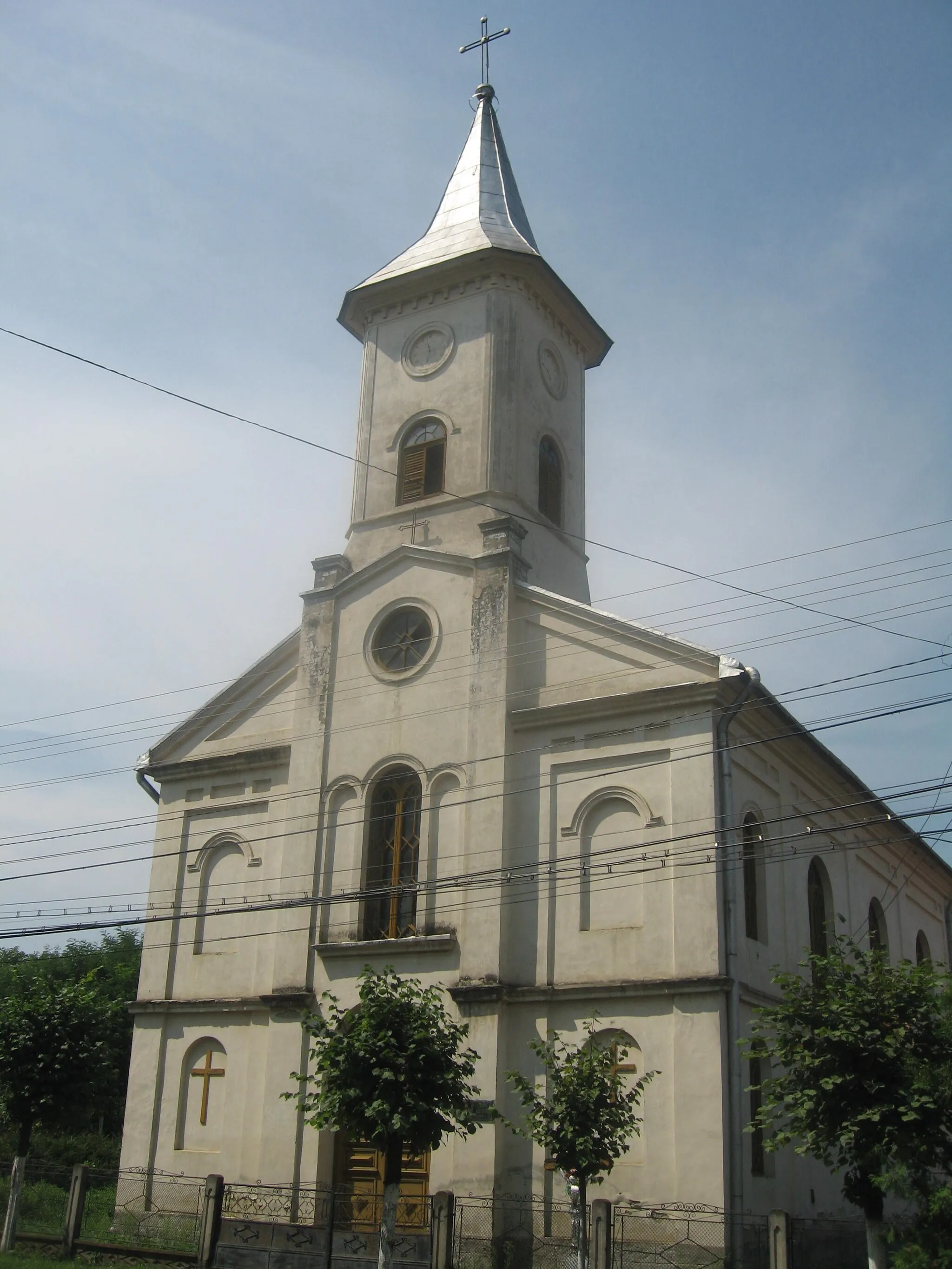 Photo showing: Biserica romano-catolică din Arbore