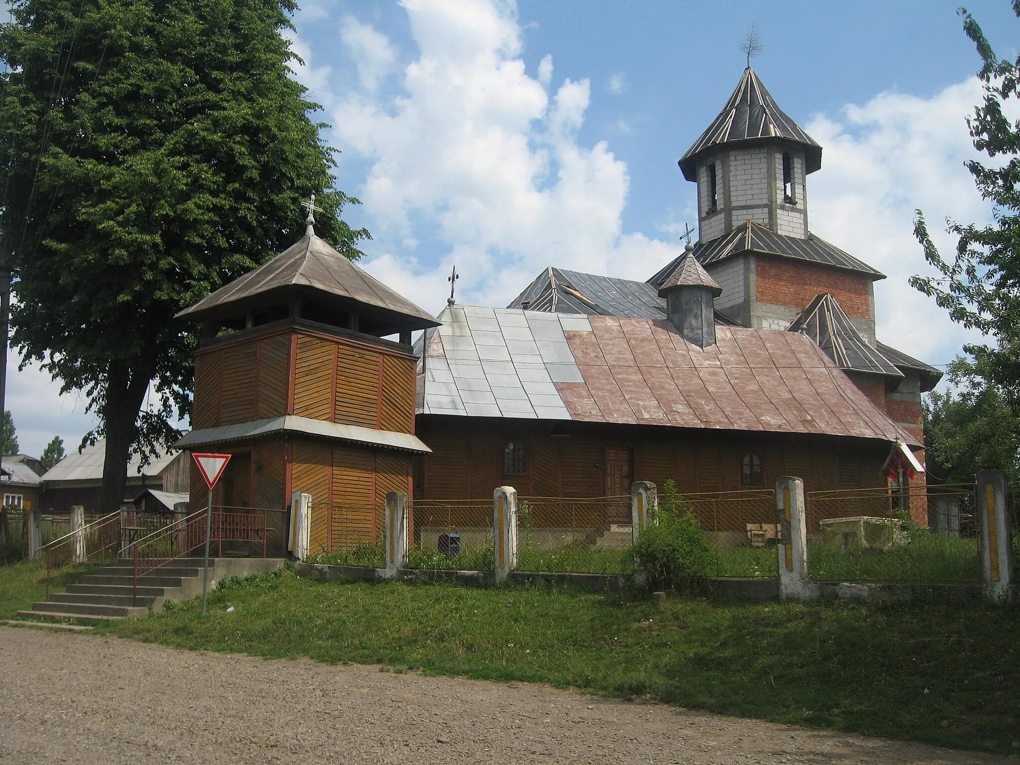 Photo showing: Wooden church in Braşca, Suceava County, Romania