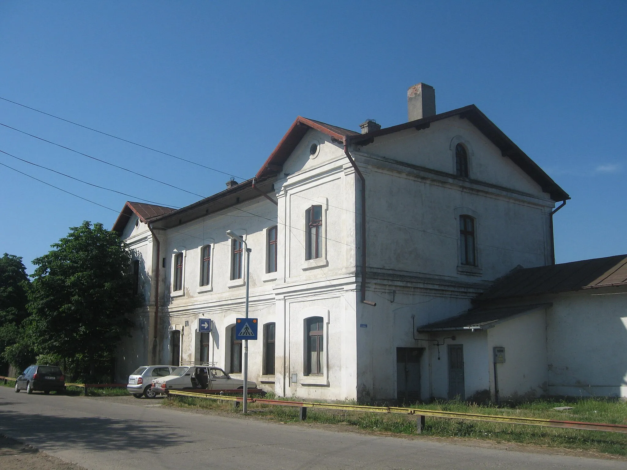 Photo showing: The train station in Dolhasca, Suceava County, Romania