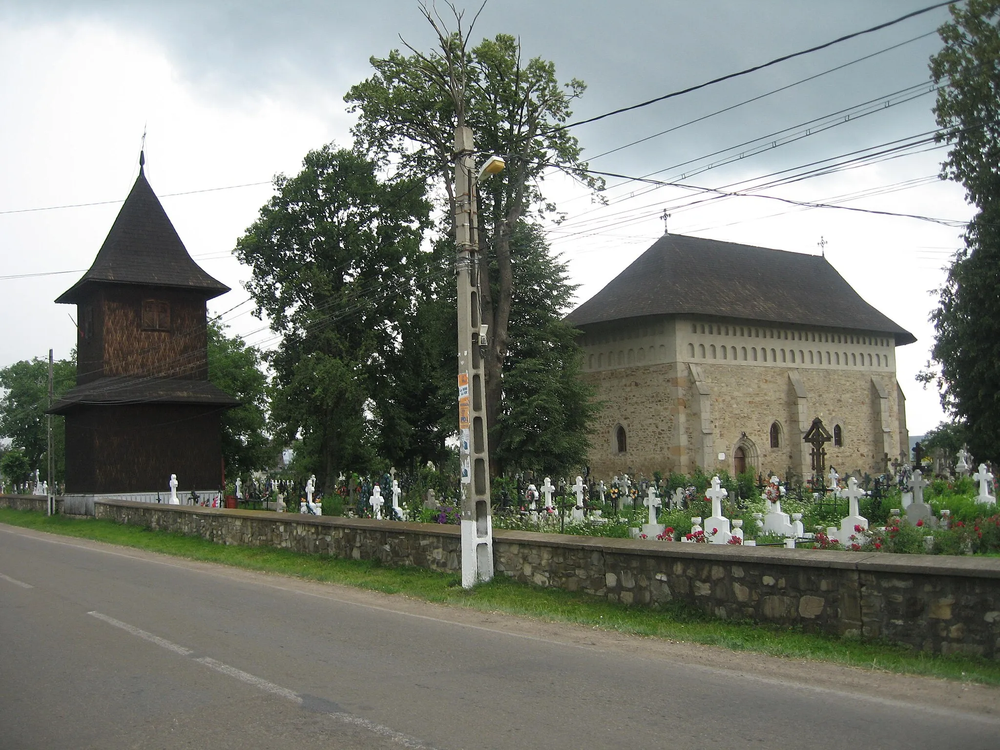 Photo showing: Biserica Înălţarea Sfintei Cruci din Volovăţ