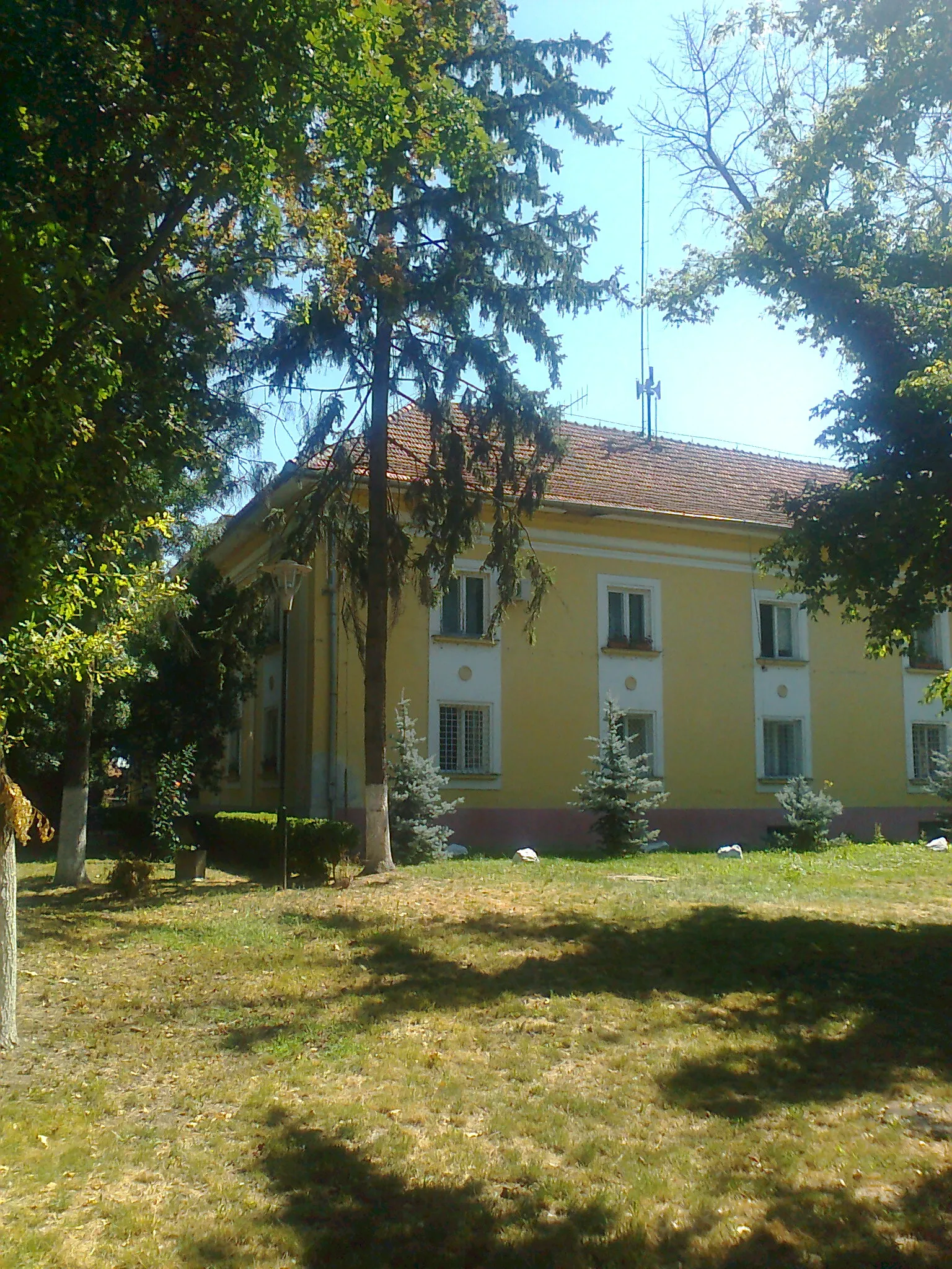 Photo showing: Csáky catle in Marghita (Romania) built before 1918