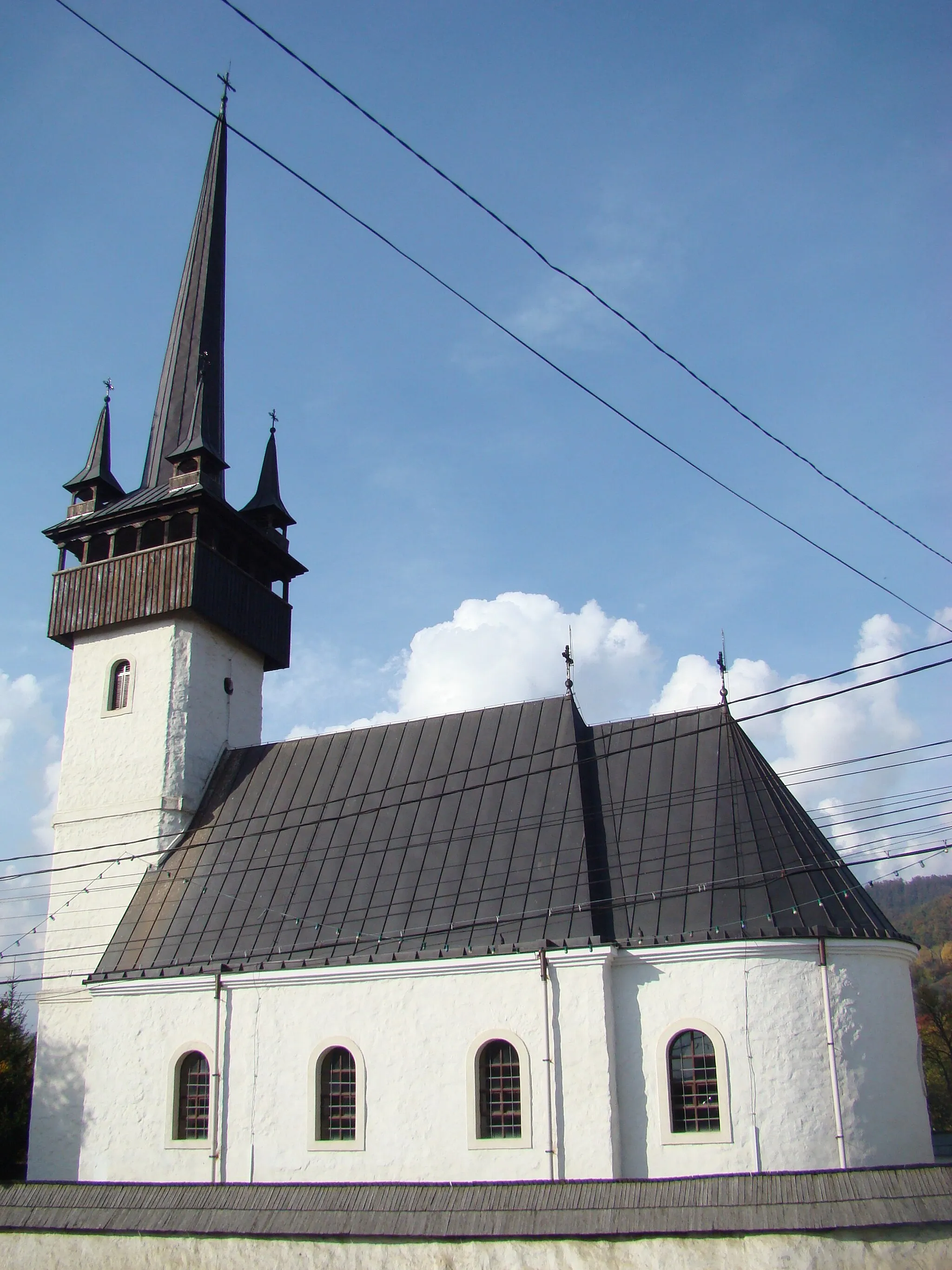 Photo showing: Biserica de piatră "Sf. Apostoli Petru și Pavel" (fostă greco-catolică), sat aparținător Tăuții de Sus; oraș Baia Sprie, județul Maramureș