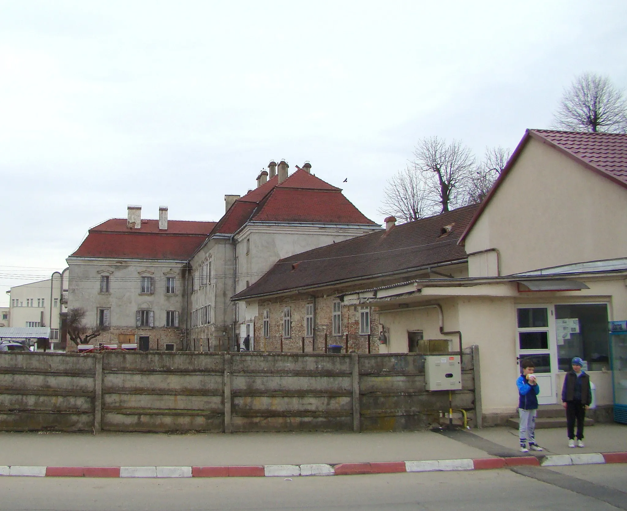 Photo showing: Bethlen castle in Beclean, Bistrița-Năsăud county, Romania