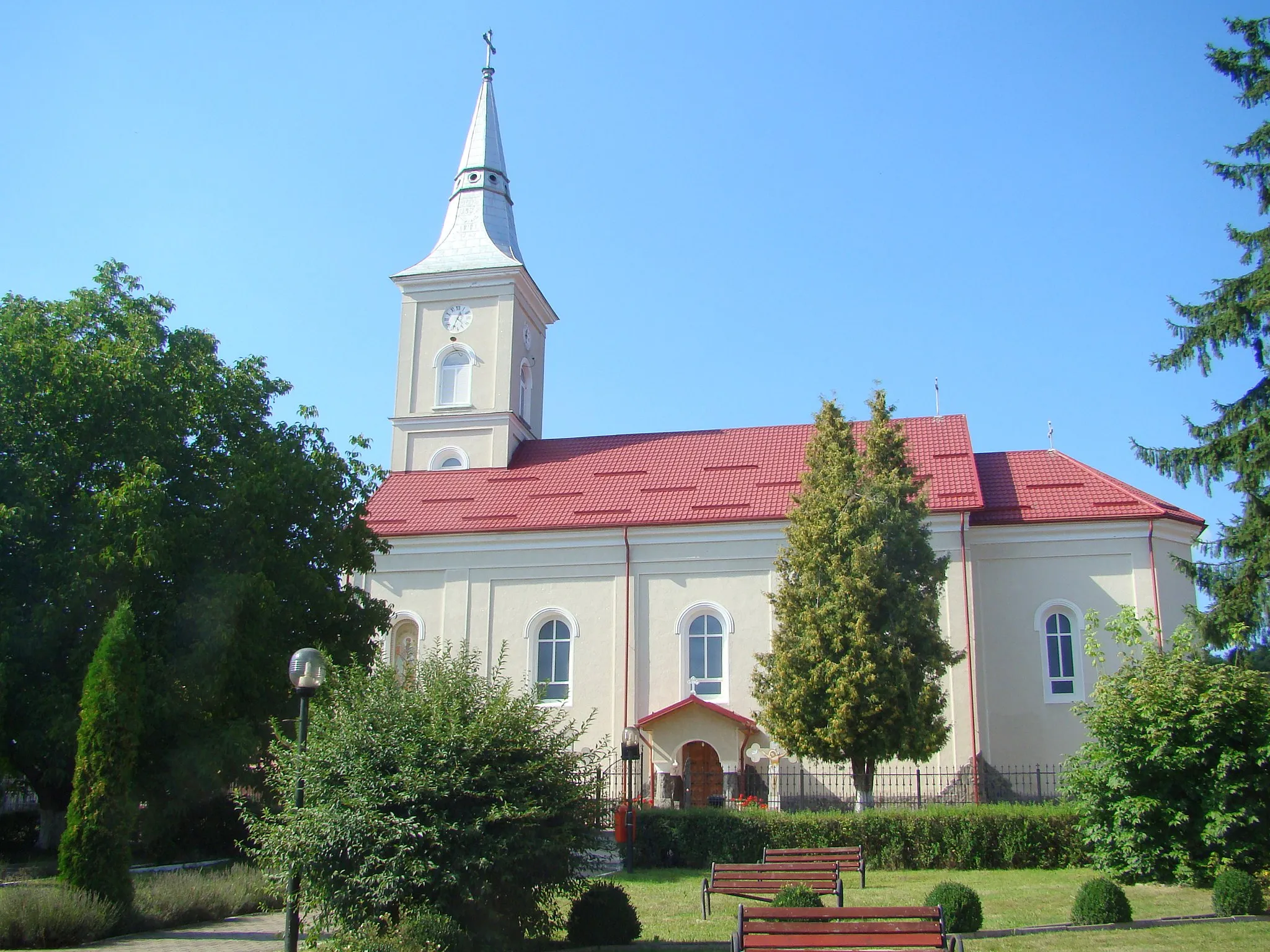 Photo showing: Orthodox church in Monor, Bistrița-Năsăud county, Romania