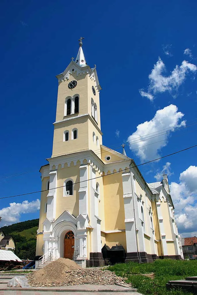 Photo showing: Telciu - Church