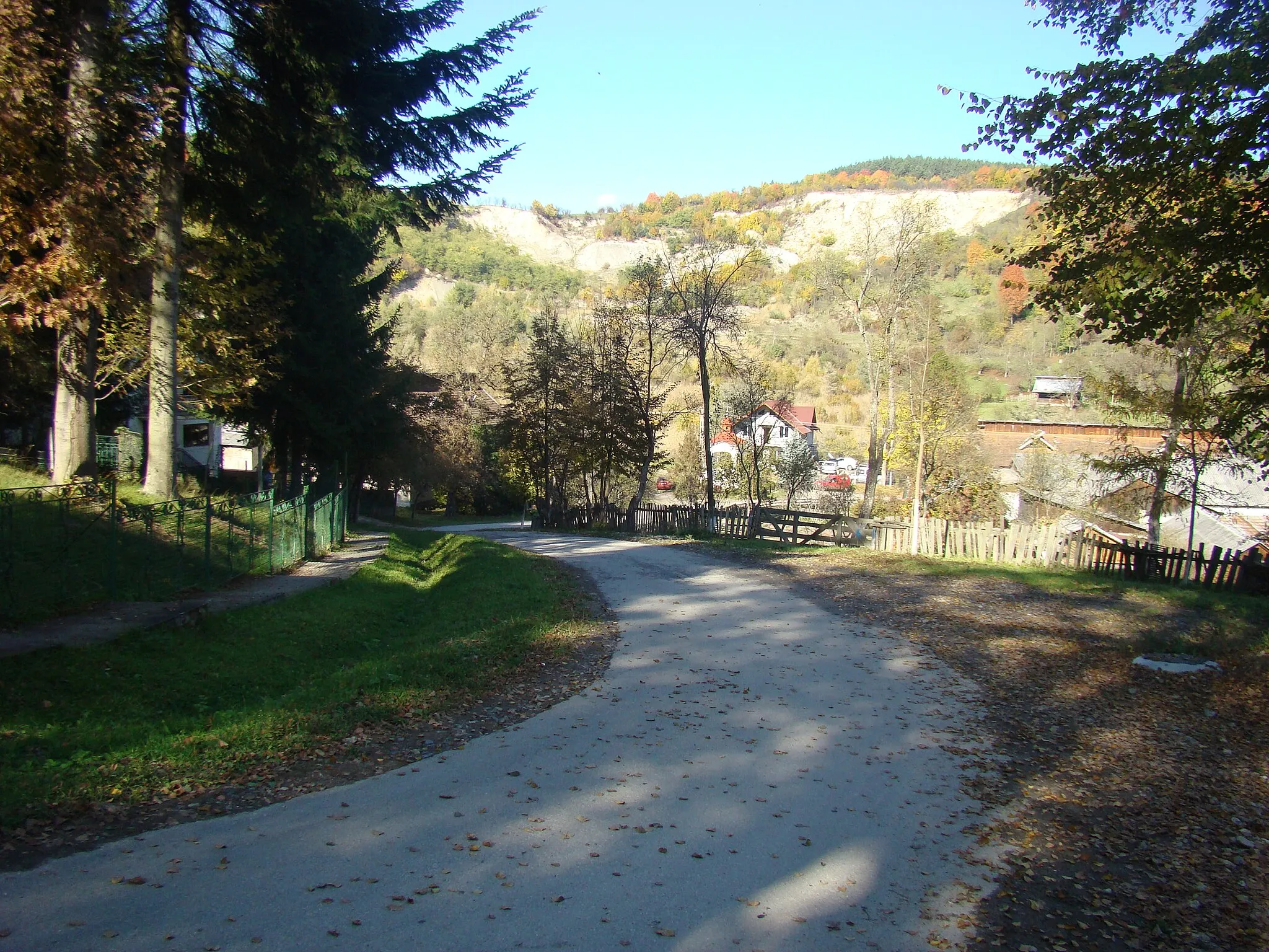 Photo showing: Biserica romano-catolică "Sfânta Cruce", sat Coștiui; comuna Rona de Sus, județul Maramureș