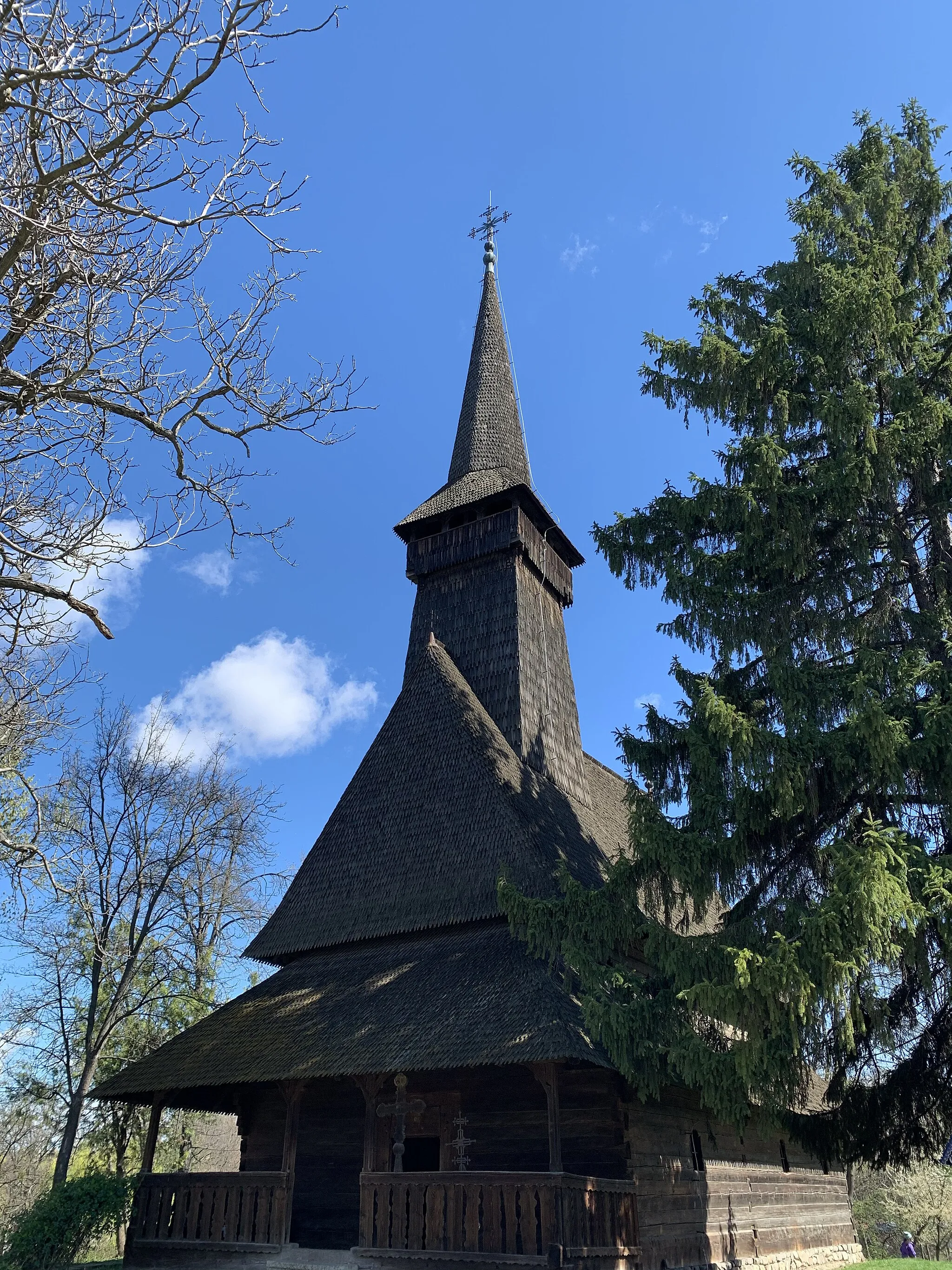 Photo showing: Wooden church from Maramures in Bucharest Village Museum