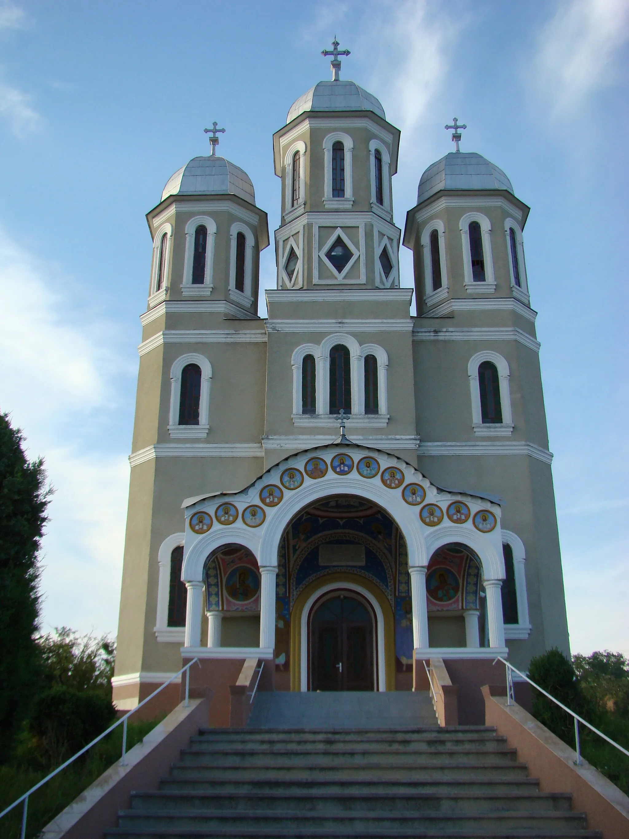 Photo showing: Orthodox church in Petreștii de Jos, Cluj county, Romania