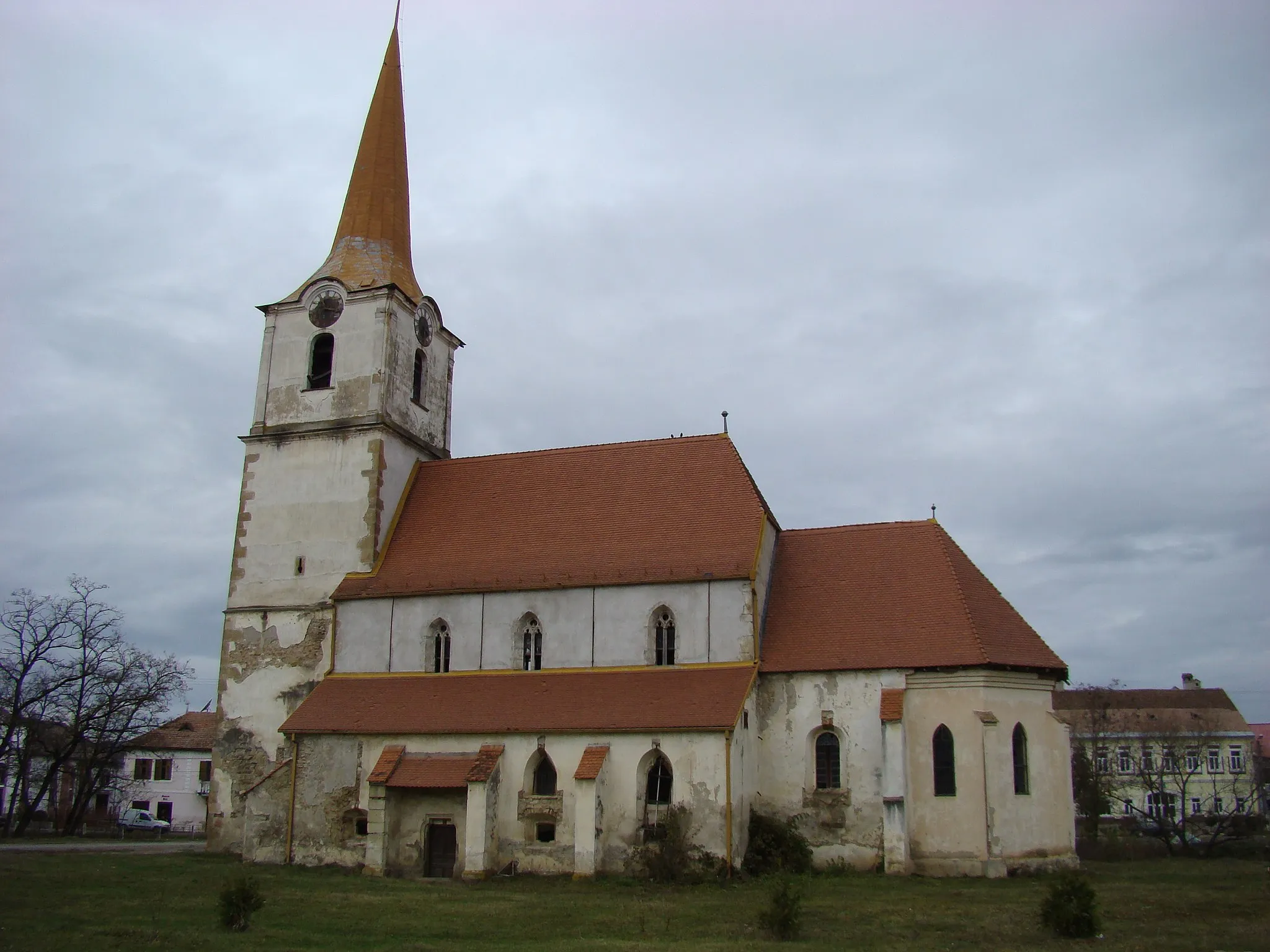 Photo showing: Saxon Lutheran church in Teaca, Bistrița-Năsăud County, Romania