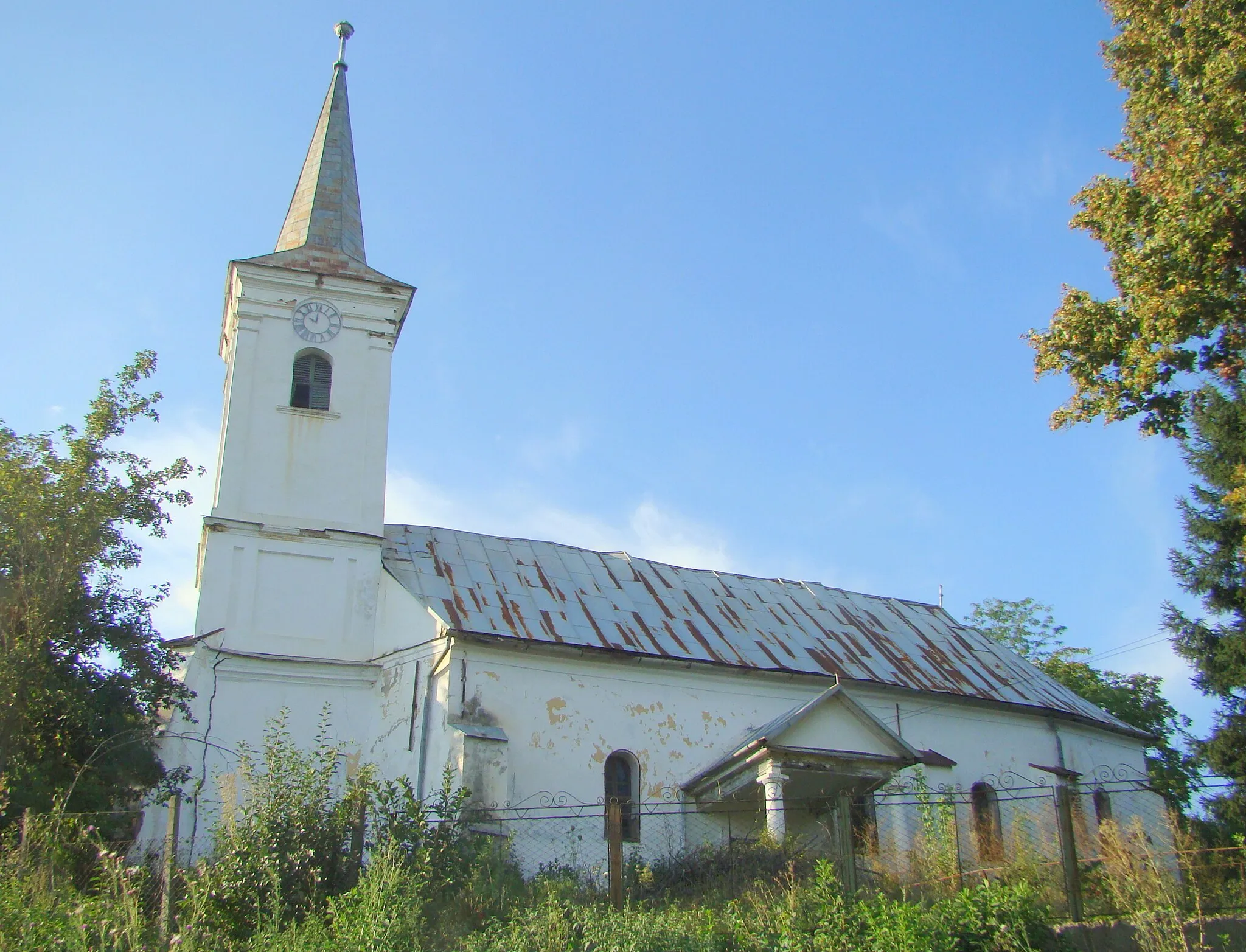 Photo showing: Biserica reformată, sat Tonciu; comuna Galații Bistriței	10	
sec. XV, sec. XVIII