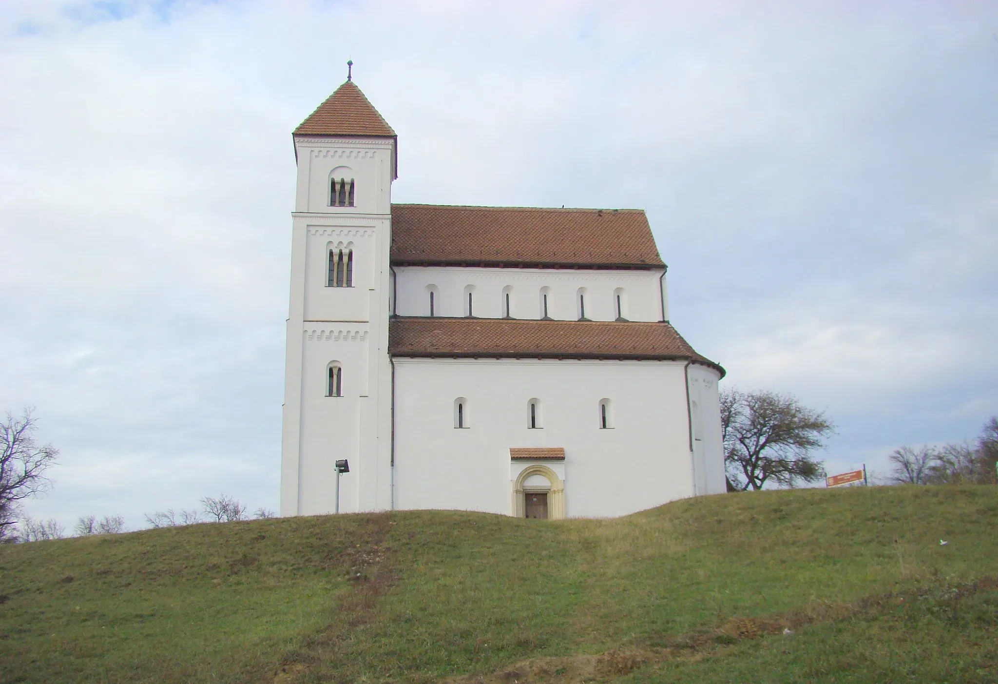 Photo showing: Lutheran church in Herina, Bistrița-Năsăud county, Romania