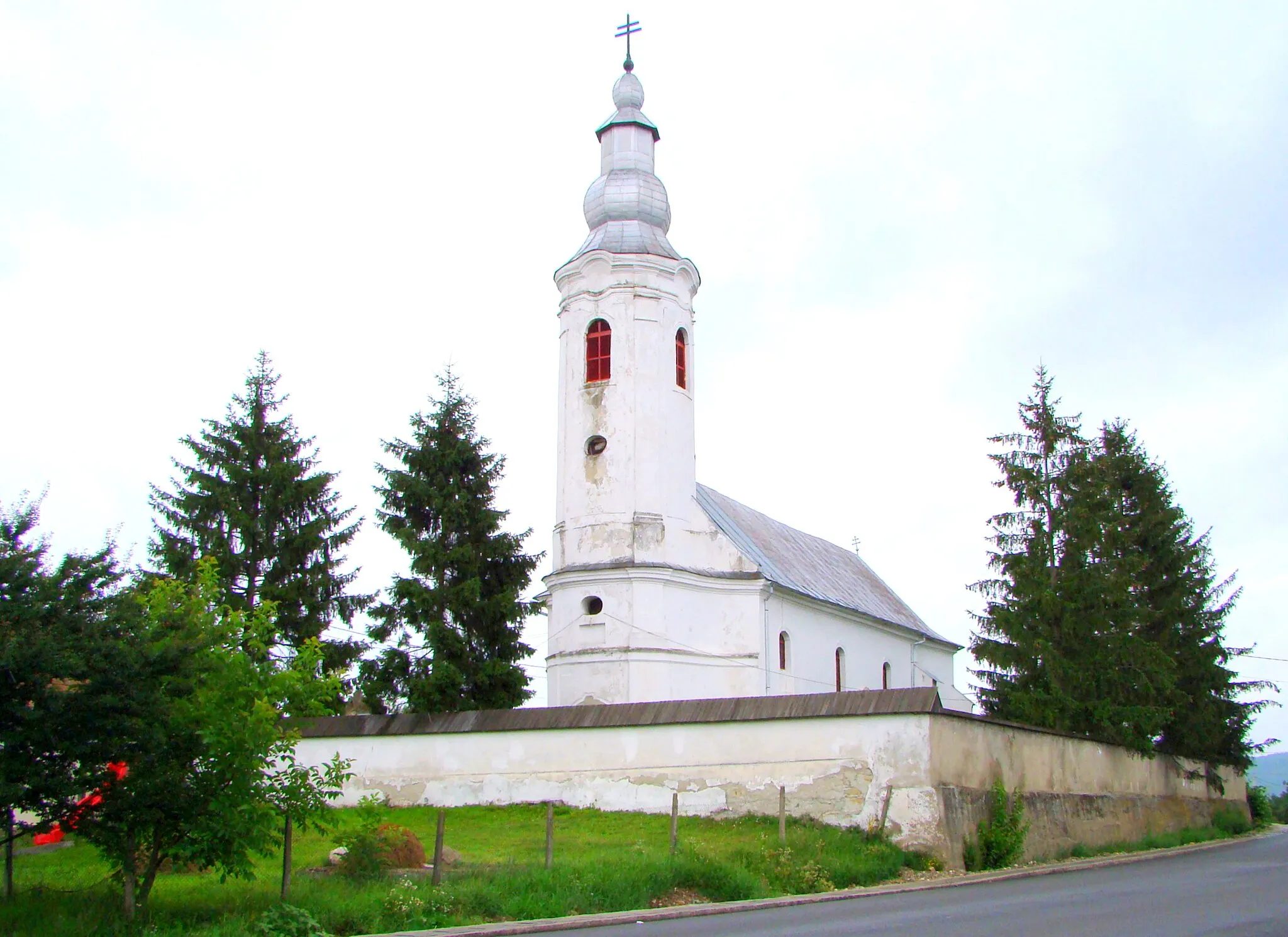 Photo showing: Biserica romano-catolică, sat Cristeștii Ciceului; comuna Uriu	325	
sec. XIV, 1717, 1784, 1801-1806