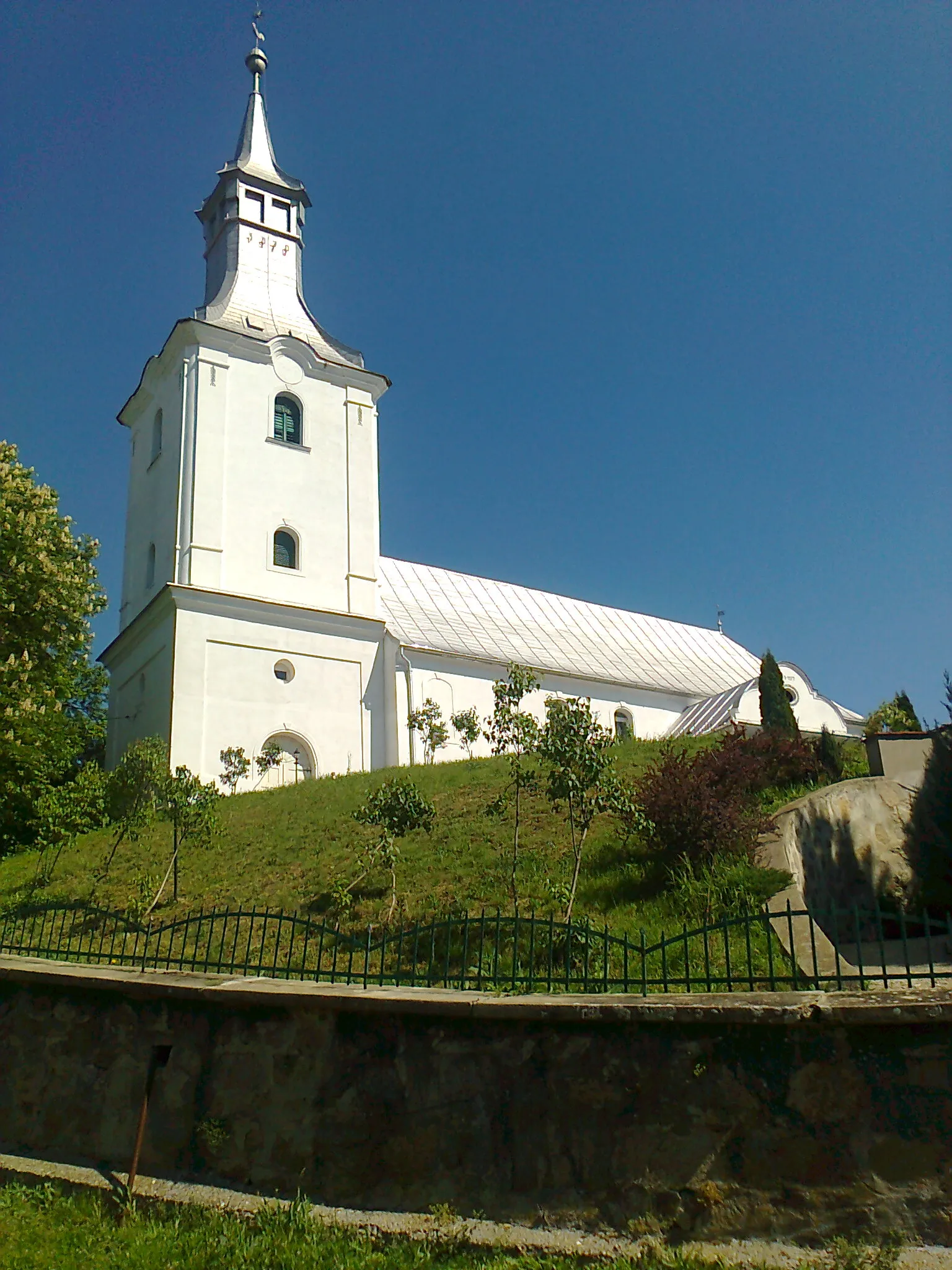 Photo showing: Reformed Curch in Ip (Romania) built in XV. century