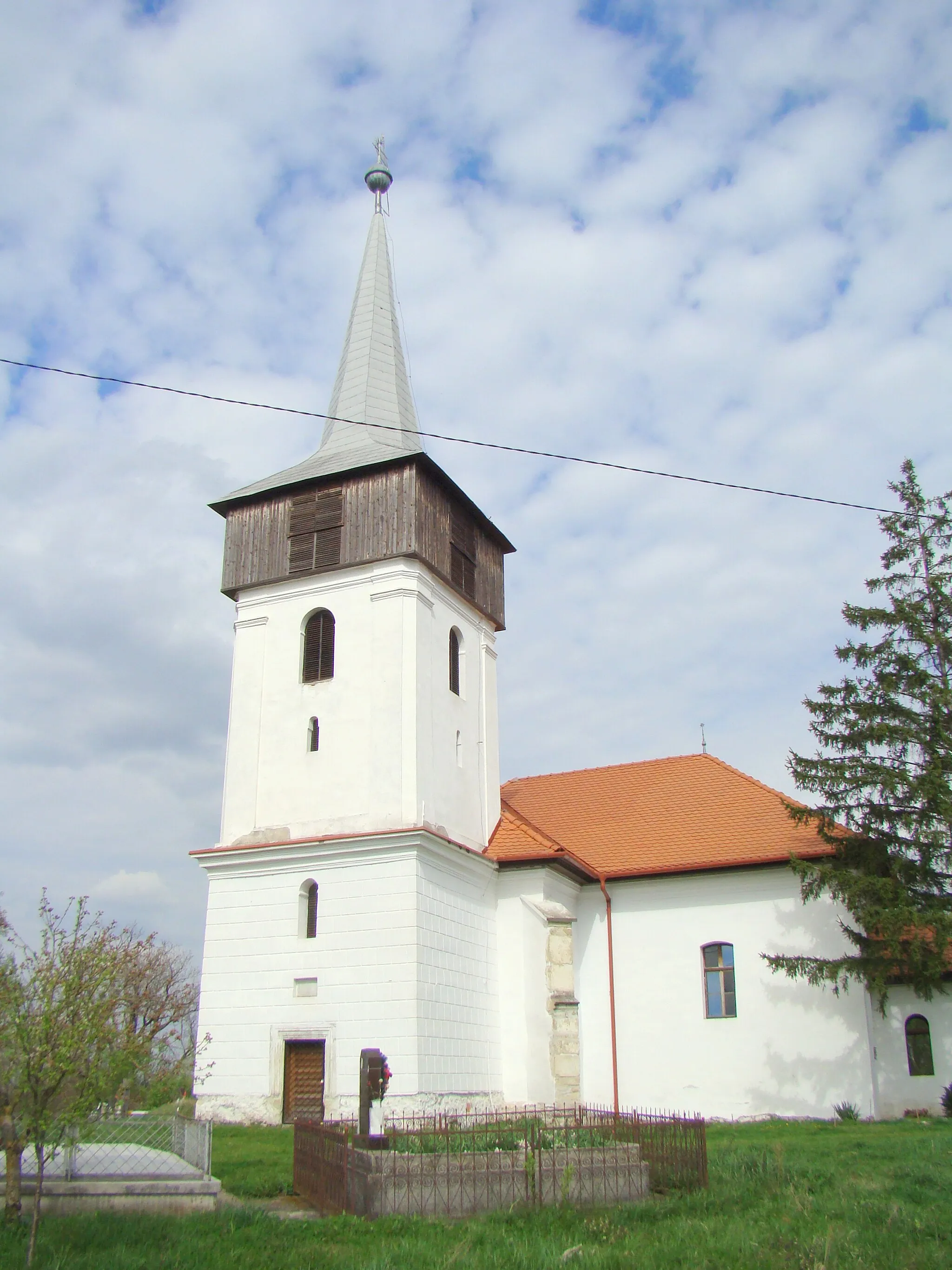 Photo showing: Biserica reformată, sat Cristur Crișeni; comuna Crișeni