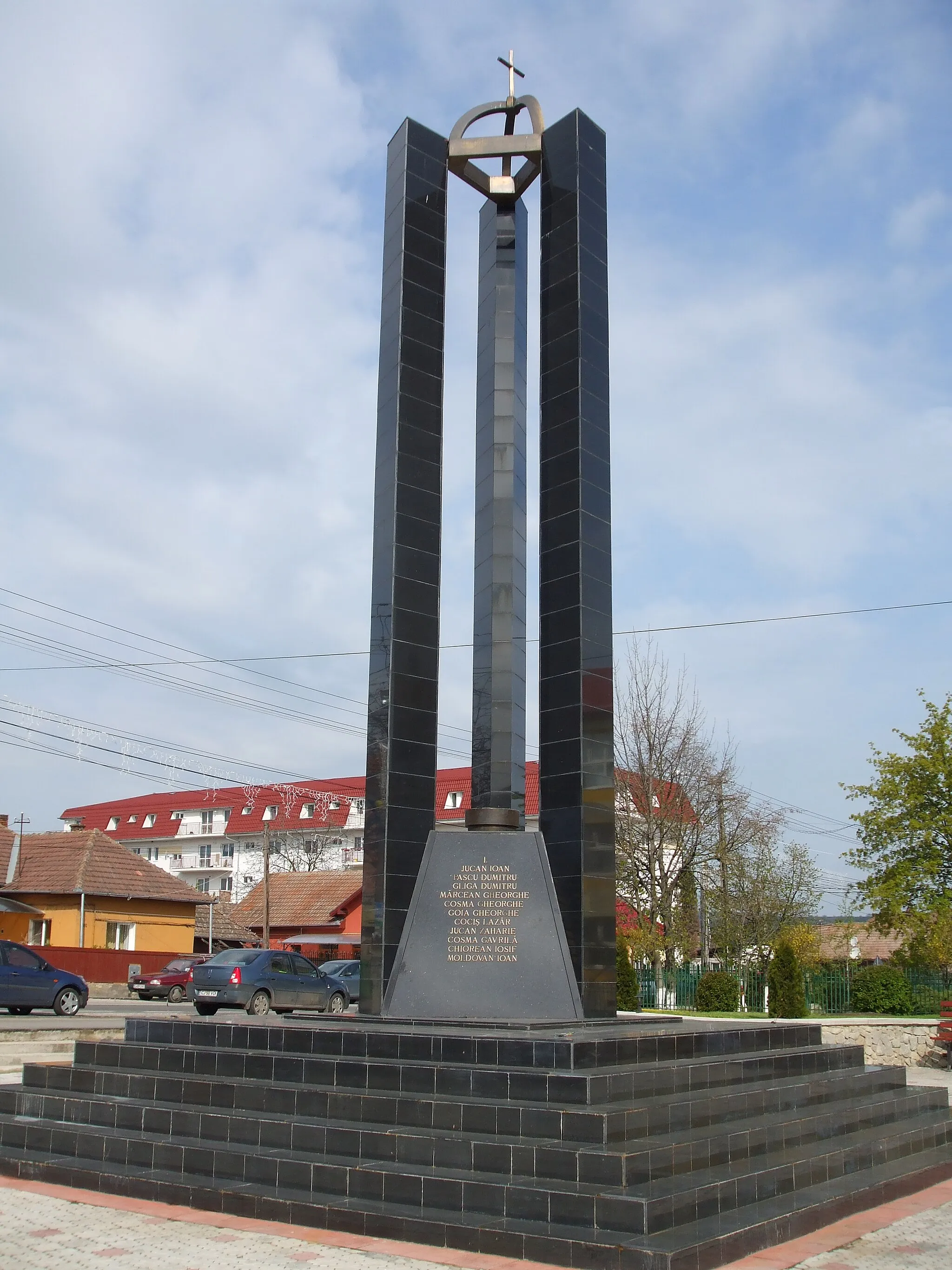 Photo showing: Monumentul Eroilor din Apahida, judetul Cluj