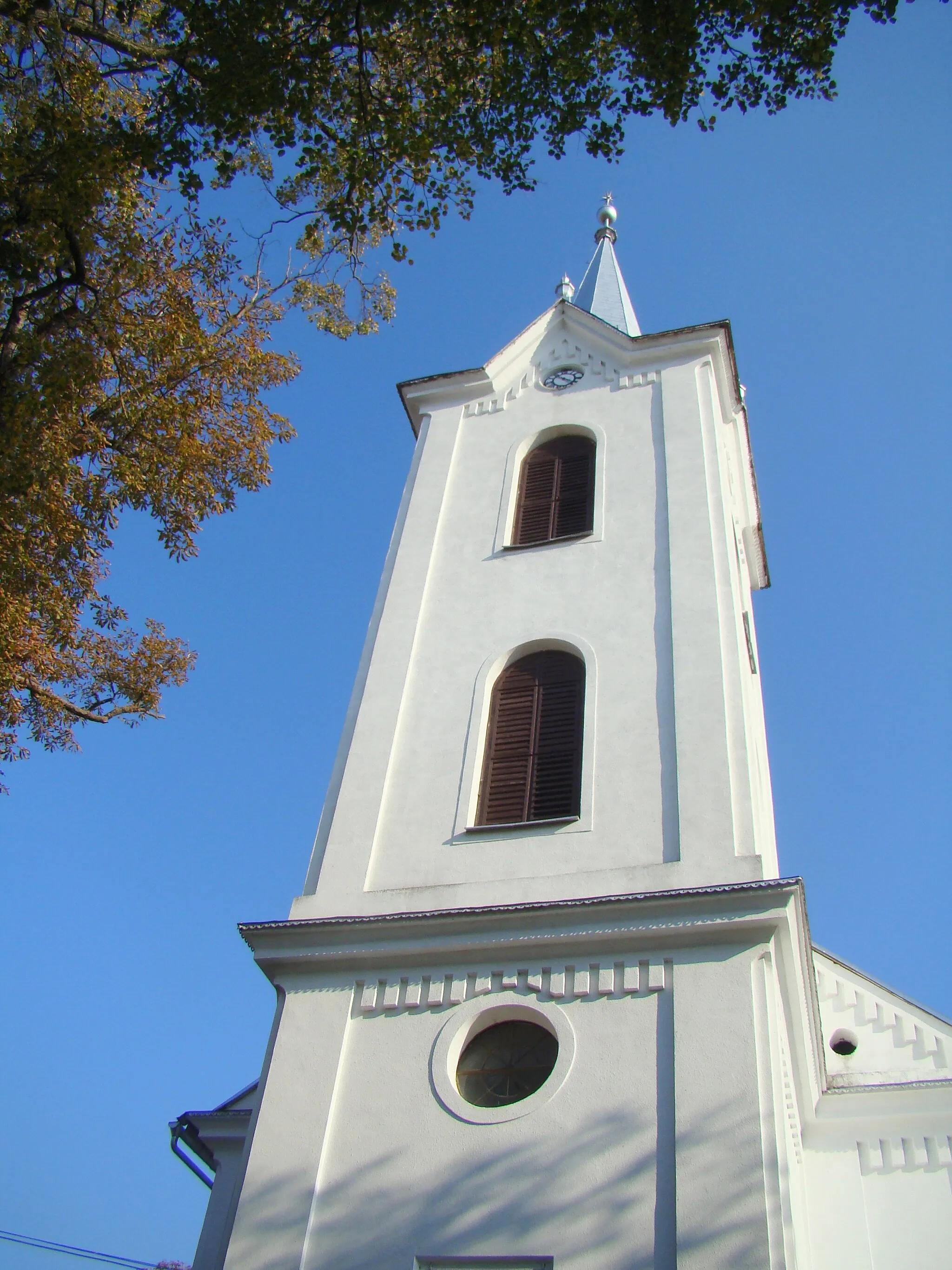 Photo showing: Reformed church in Band, Mureș County, Romania