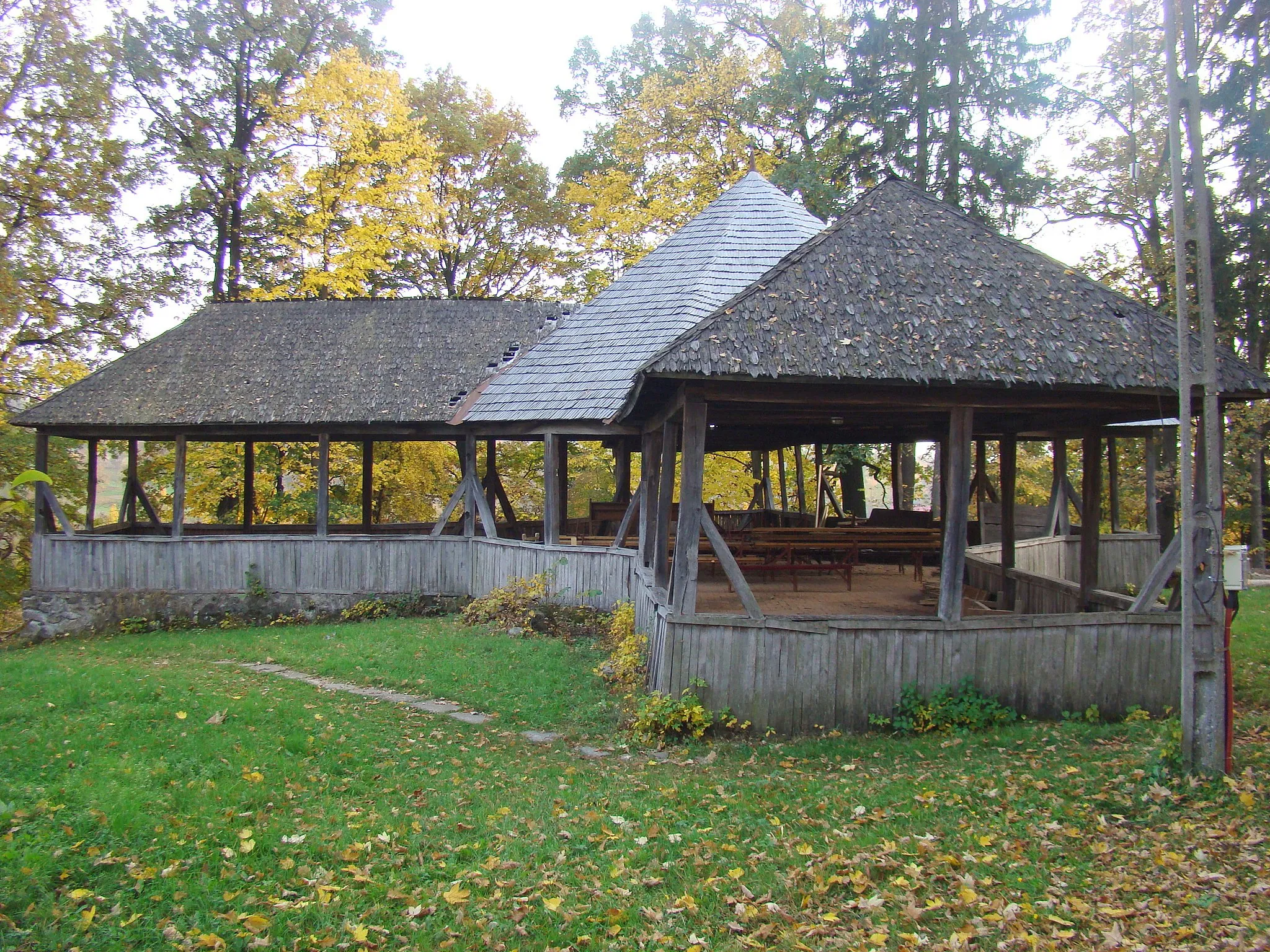 Photo showing: Pavilionul Unirii Tuturor Românilor, sat Șișești; comuna Șișești, județul Maramureș