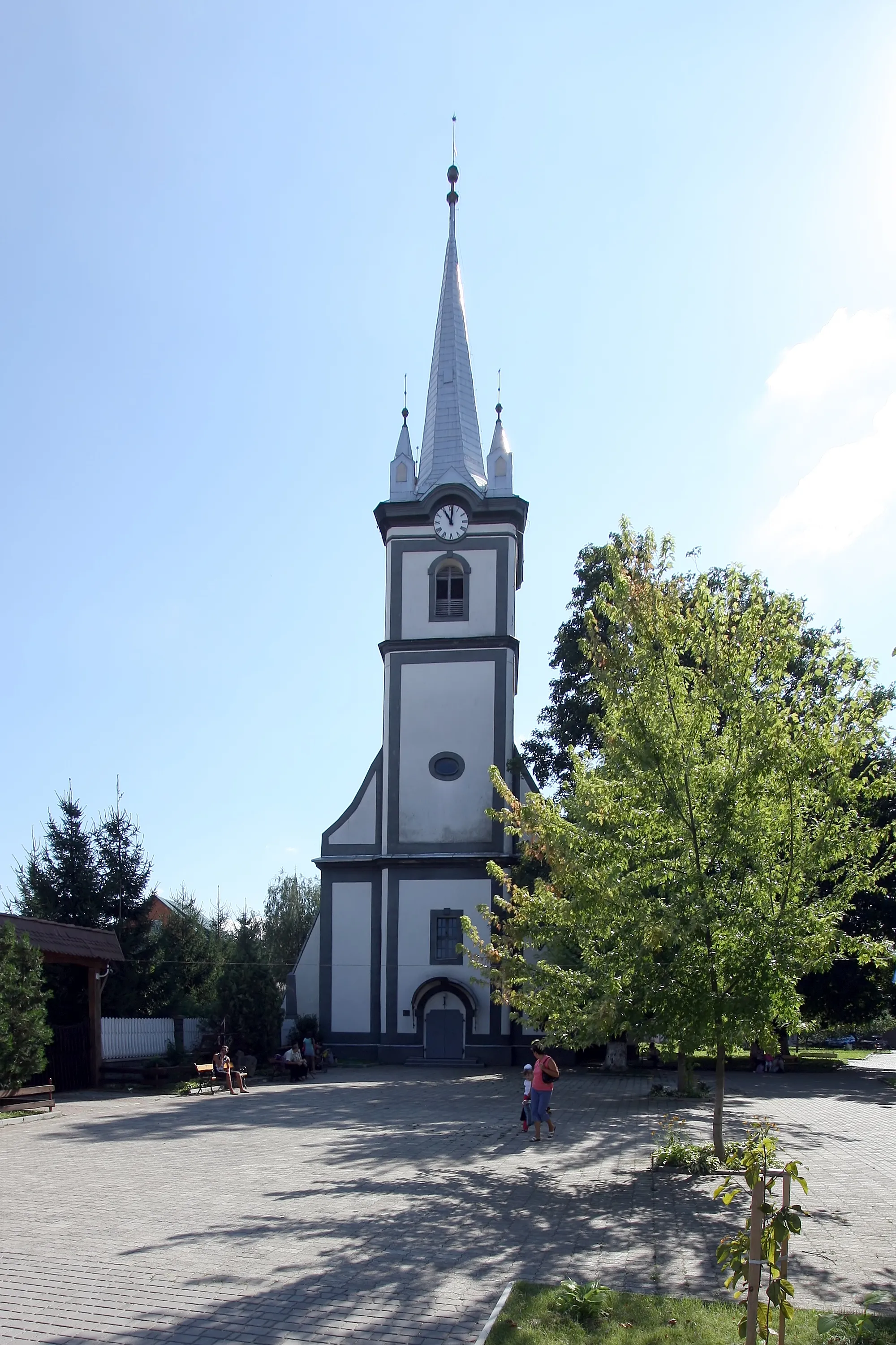 Photo showing: Church in the centre of Tiachiv, Tiachiv Raion, Zakarpattia Oblast, Ukraine