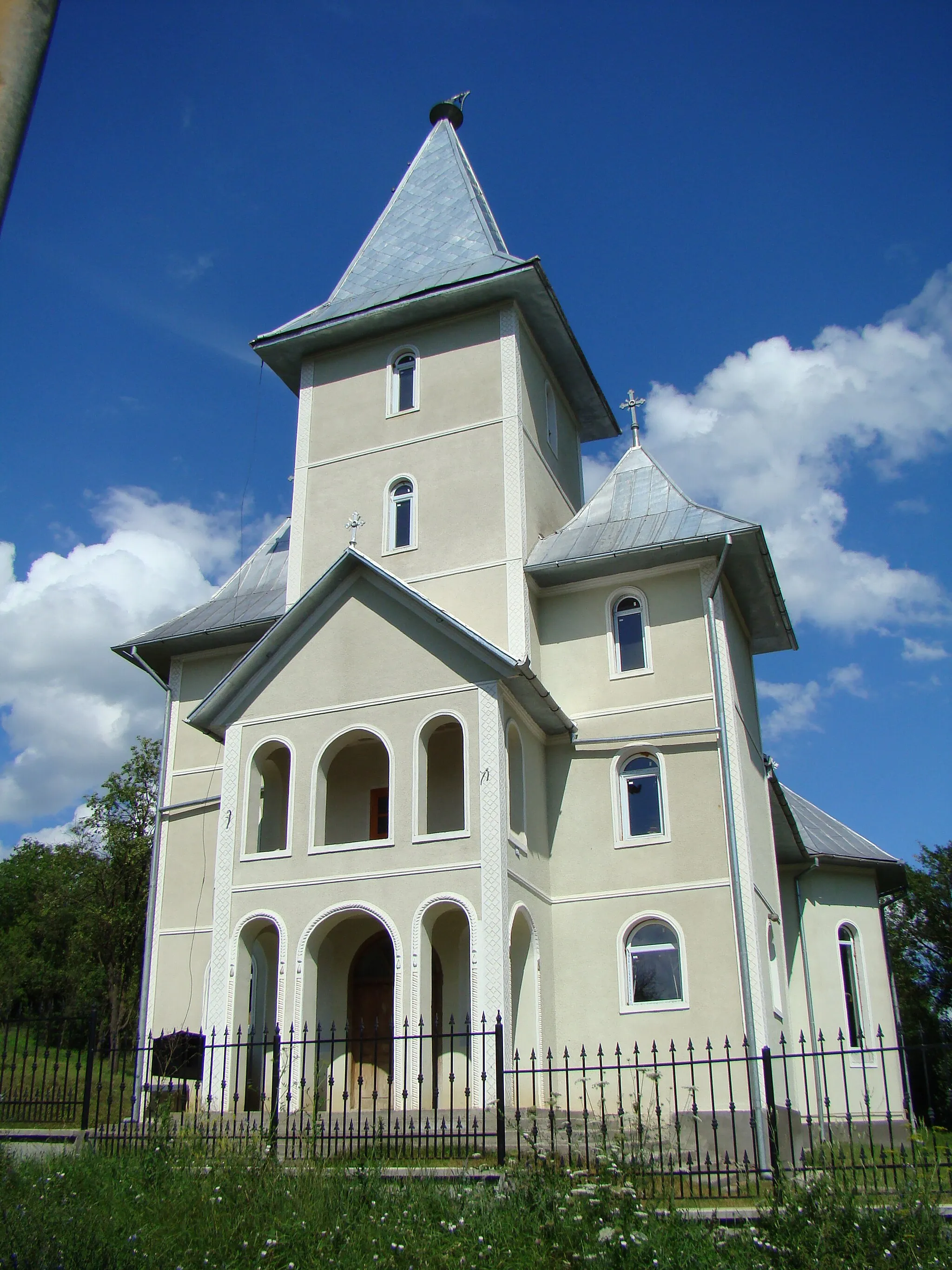 Photo showing: Biserica ortodoxă din Apatiu