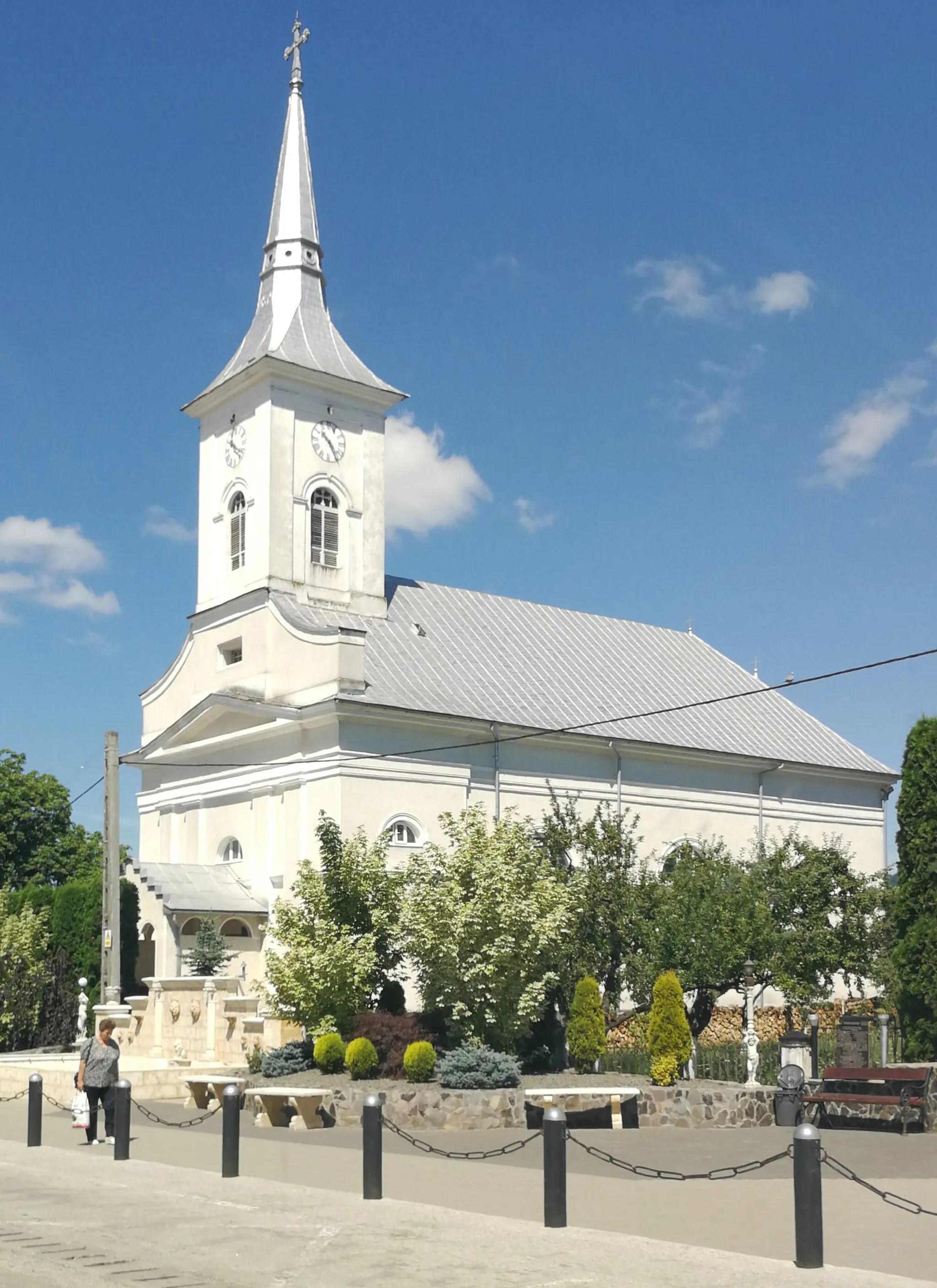 Photo showing: Saint Nicholas' church in Prundu Bârgăului, Bistrița-Năsăud County, Romania