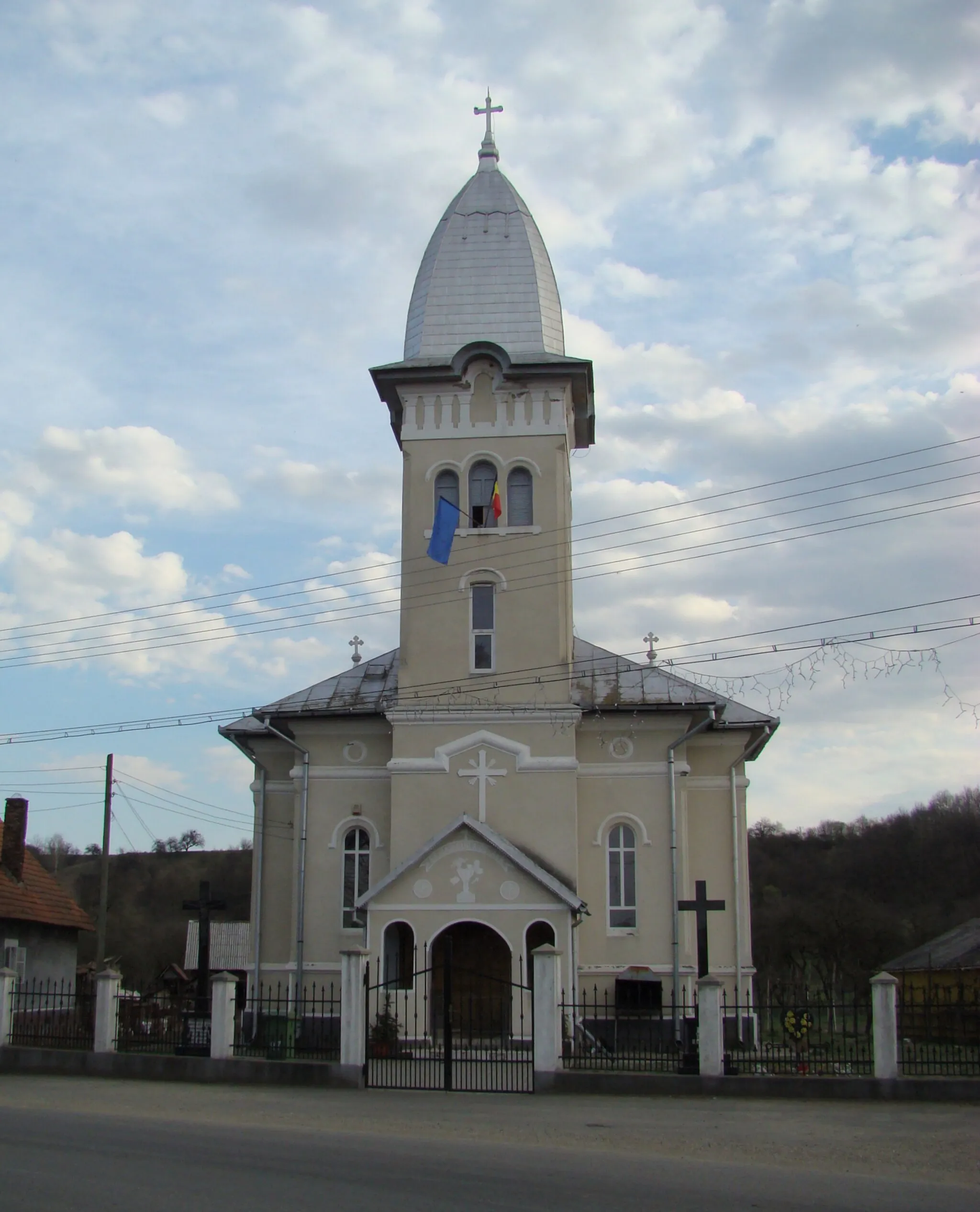 Photo showing: Biserica ortodoxă din Șirioara, județul Bistrița-Năsăud