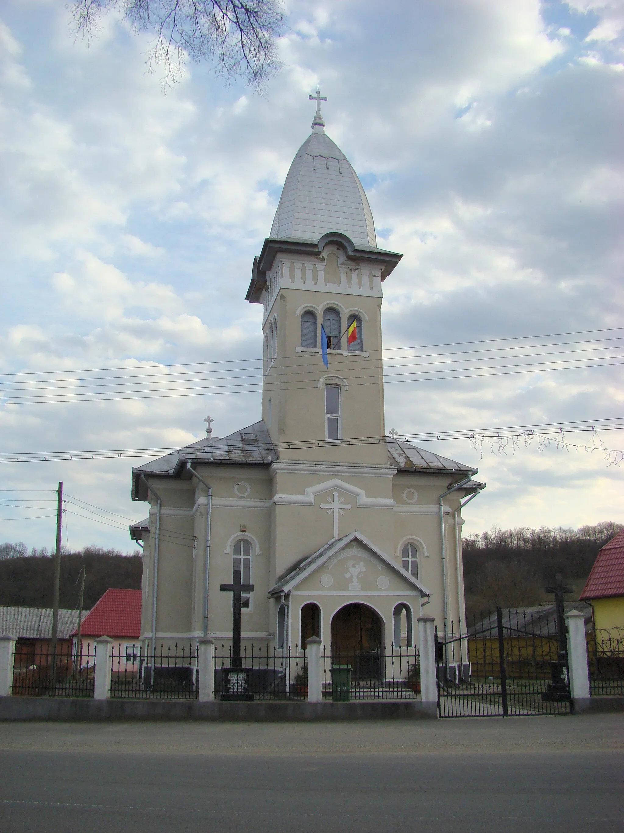 Photo showing: Biserica ortodoxă din Șirioara, județul Bistrița-Năsăud