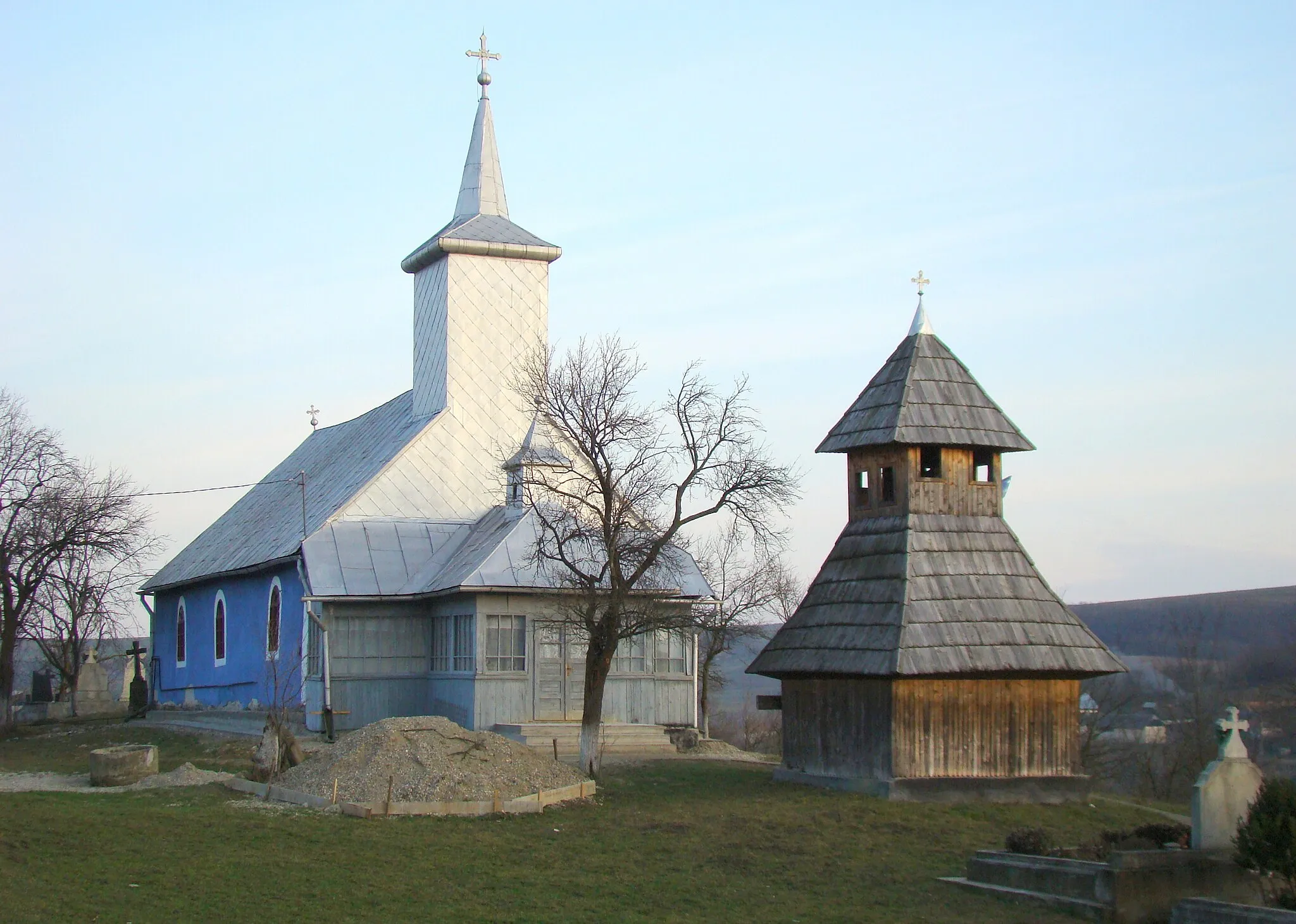 Photo showing: Biserica de lemn „Adormirea Maicii Domnului” Șopteriu, Bistrița-Năsăud