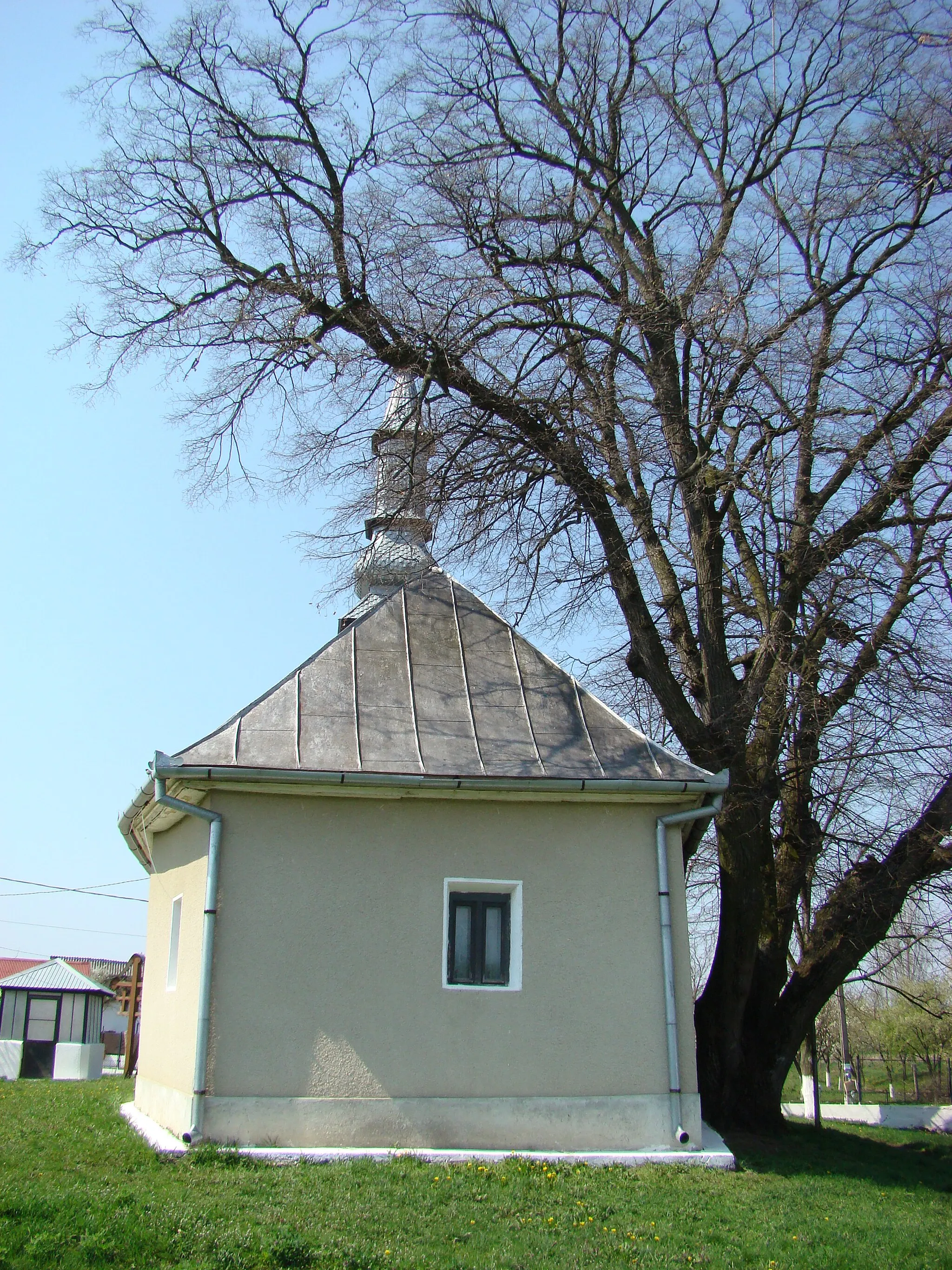 Photo showing: Biserica de lemn „Sf.Dumitru” din Păușa, județul Bihor