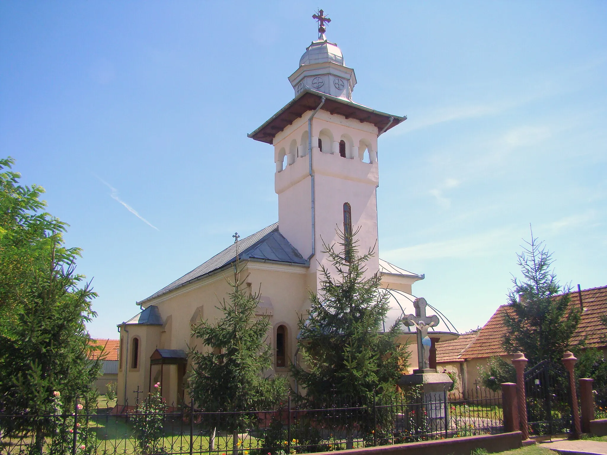 Photo showing: Orthodox church in Fughiu, Bihor county, Romania