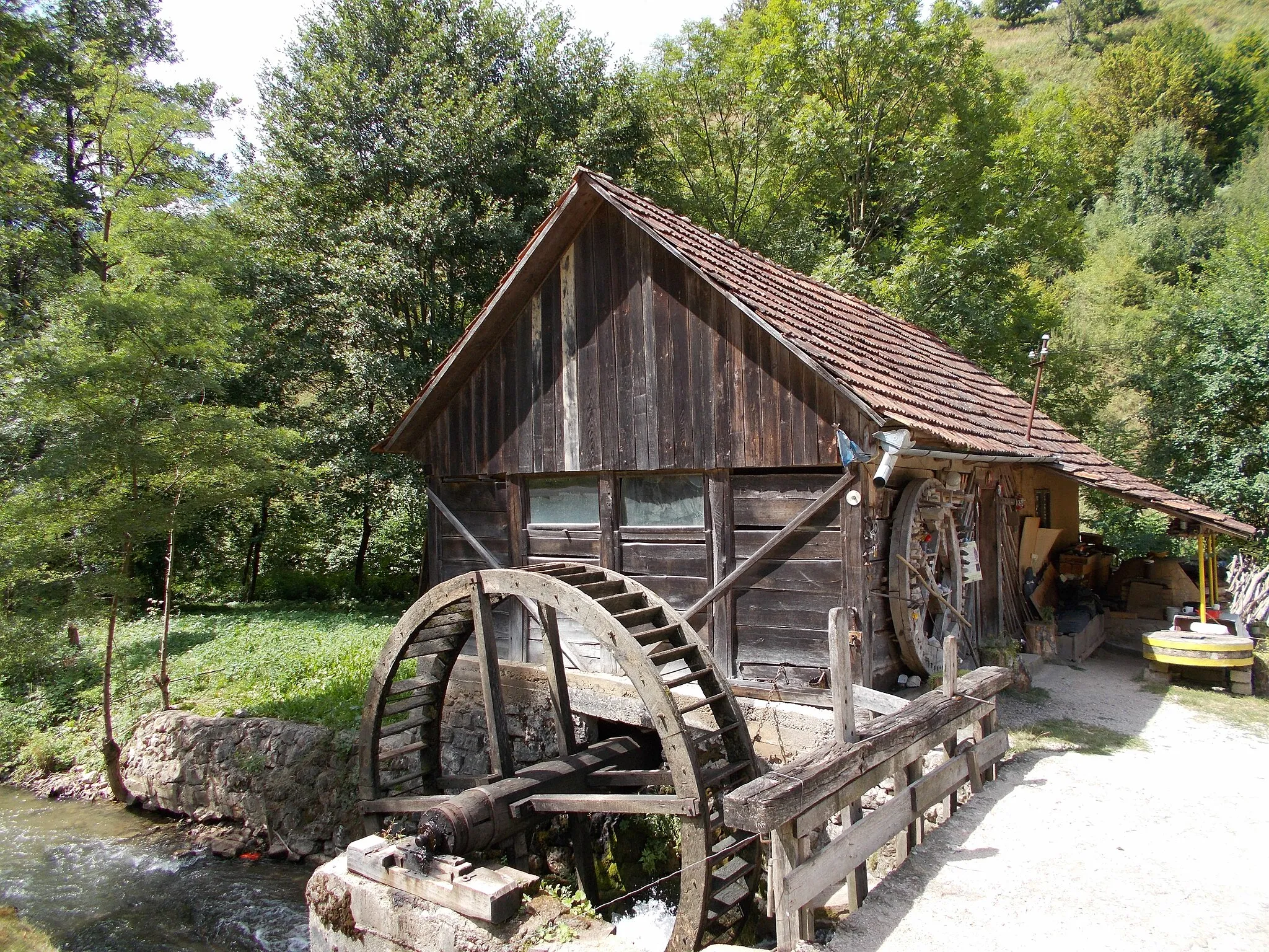 Photo showing: Moară de apă în satul Roșia, județul Bihor