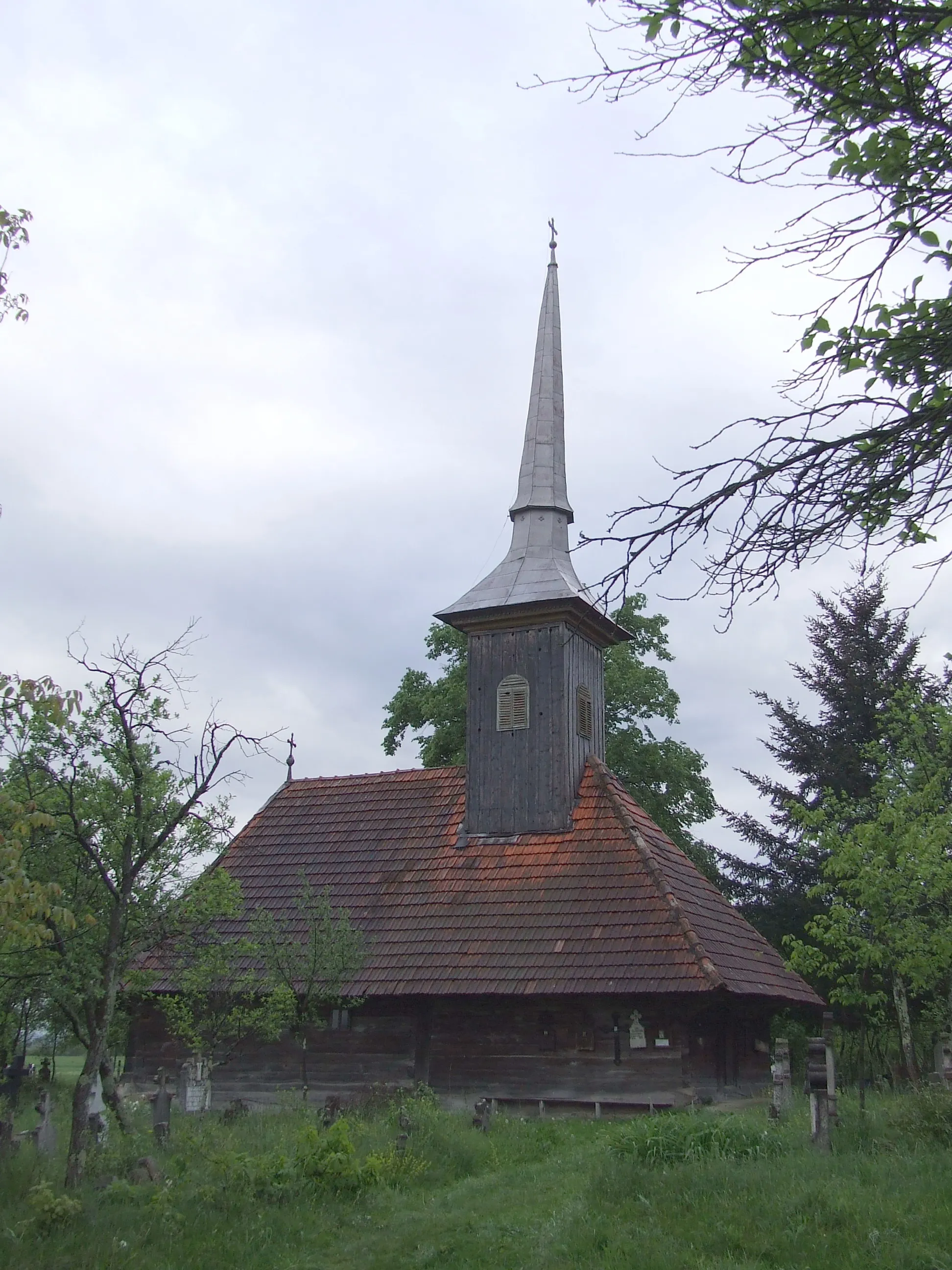 Photo showing: Biserica de lemn din Totoreni, judeţul Bihor, 2008