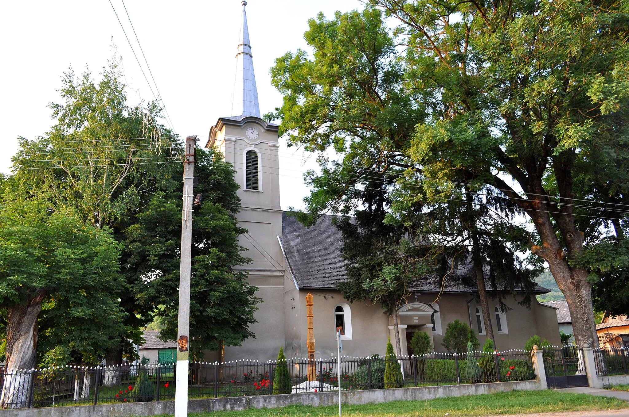 Photo showing: Reformed church in Nireș, Cluj County, Romania