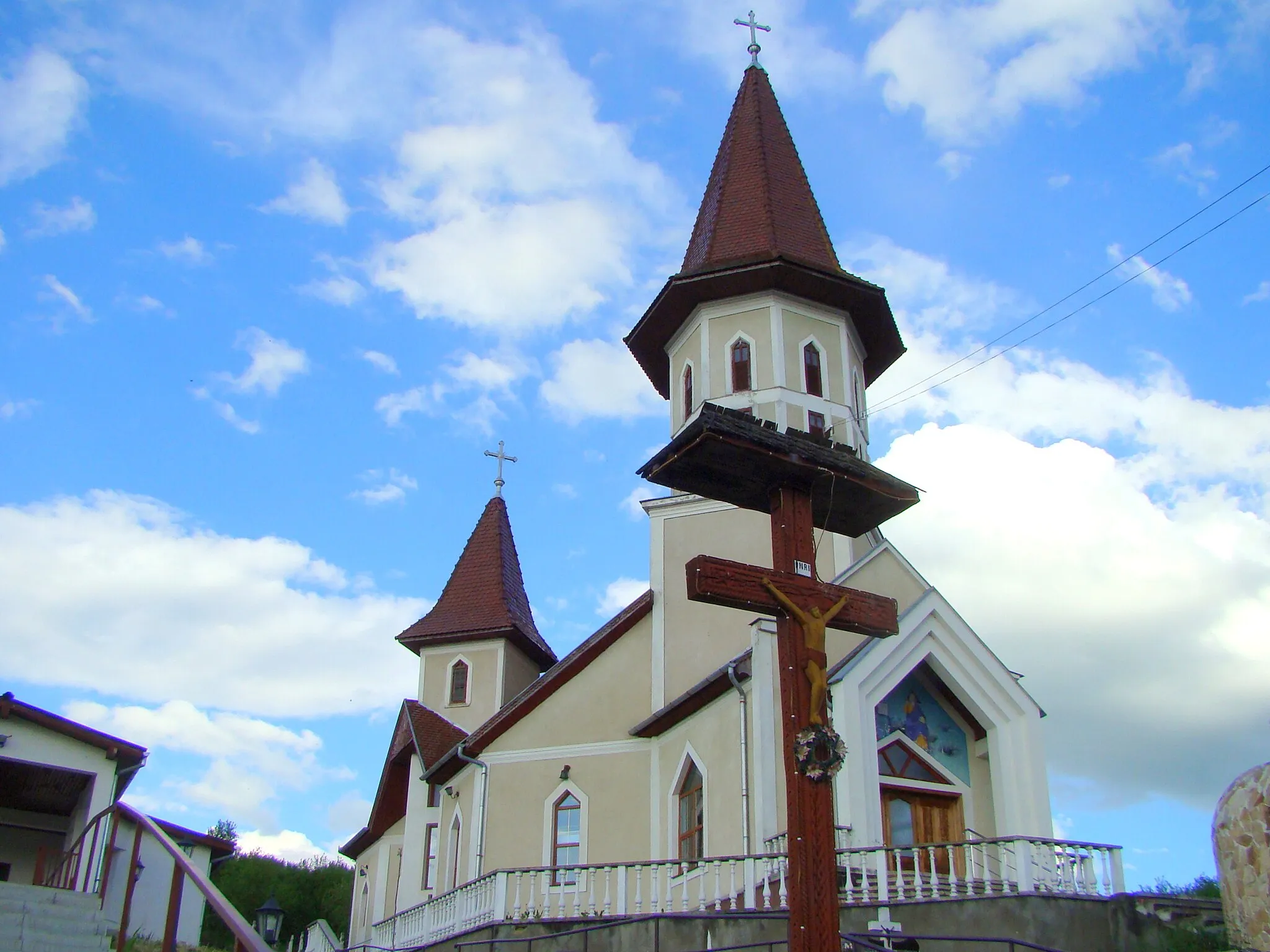 Photo showing: Greek Catholic church in Borșa, Cluj County, Romania