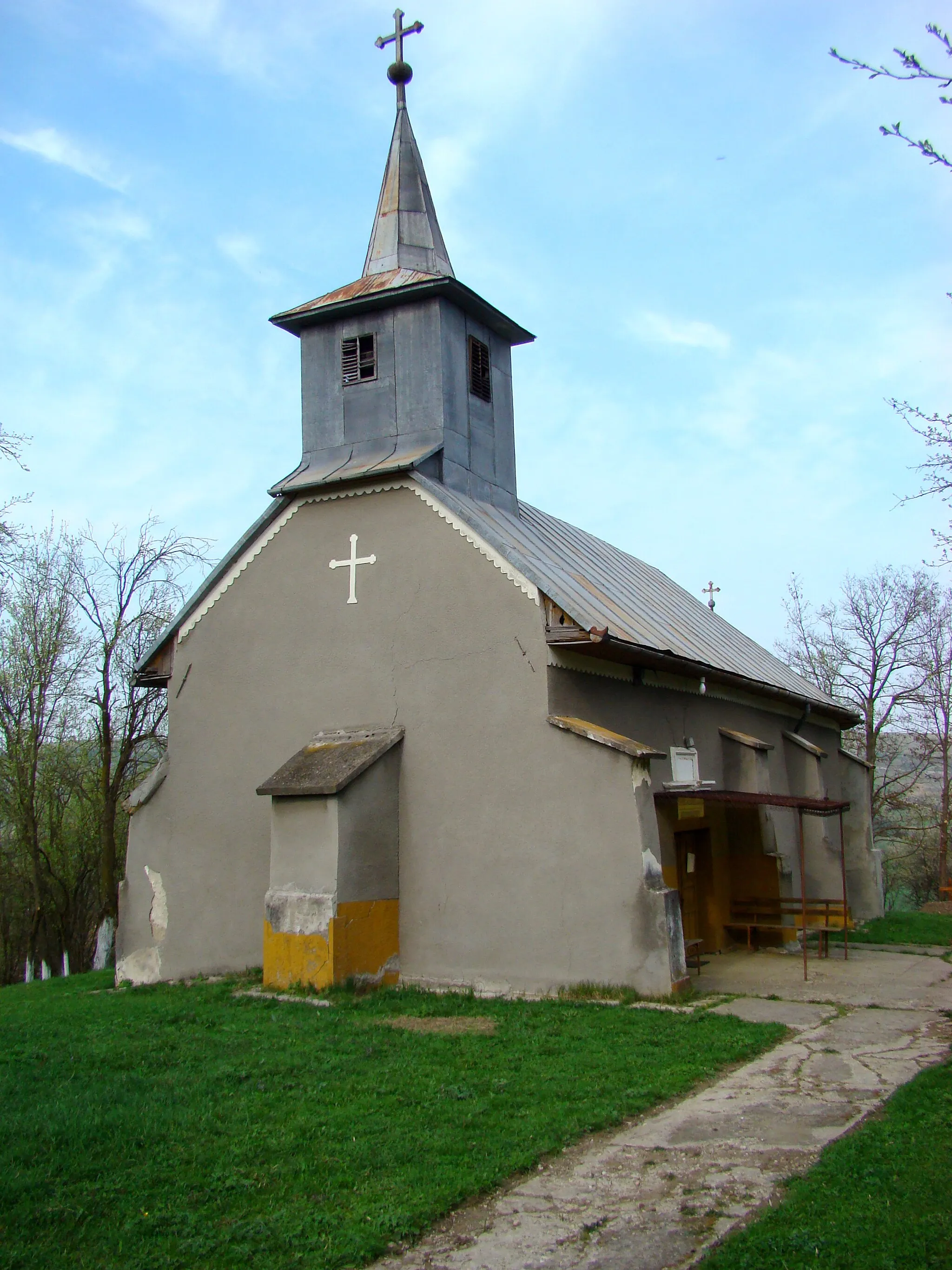 Photo showing: Archangels church in Lujerdiu, Cluj County, Romania