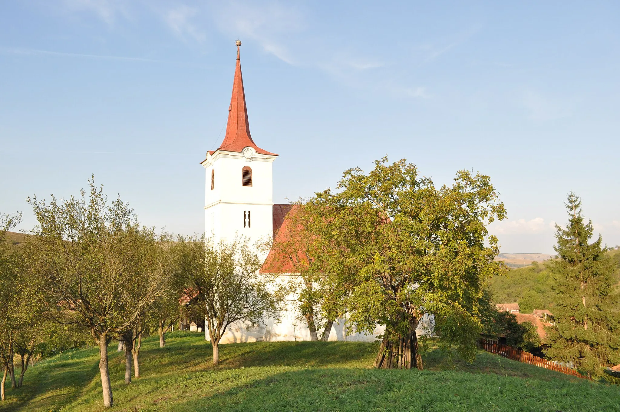 Photo showing: Reformed church in Stejeriș, Cluj county, Romania