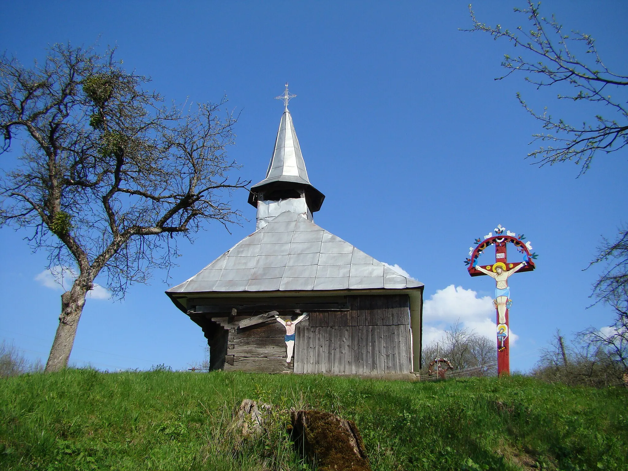 Photo showing: Biserica de lemn „Sfinții Arhangheli” din Cutca, județul Cluj