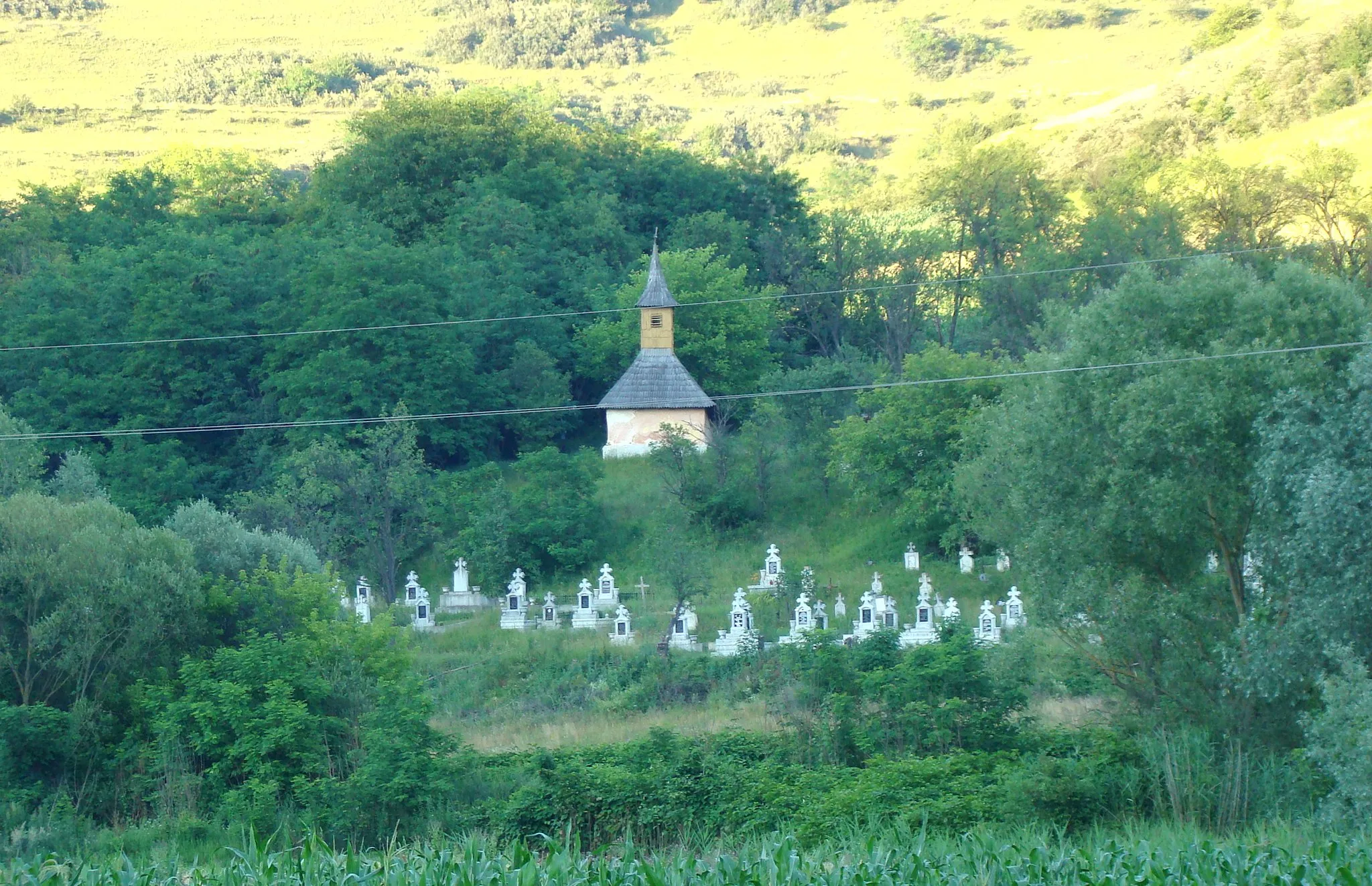 Photo showing: Biserica de lemn „Sfinții Arhangheli Mihail și Gavriil” din Târgușor, comuna Sânmartin, județul Cluj