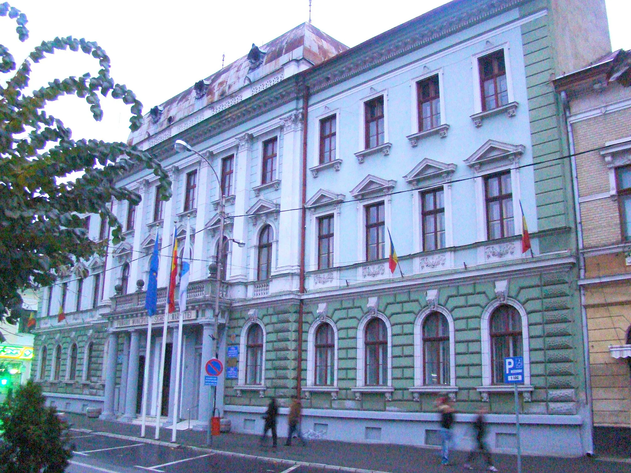 Photo showing: Tribunalul vechi, azi Primăria și Judecătoria municipiului Sighetu Marmației