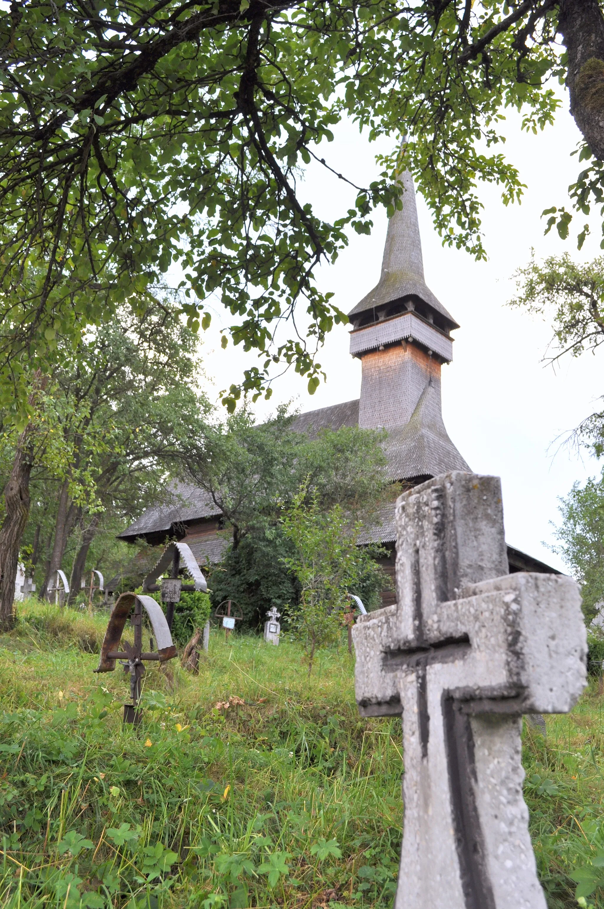 Photo showing: Biserica de lemn "Cuvioasa Paraschiva" , sat POIENILE IZEI