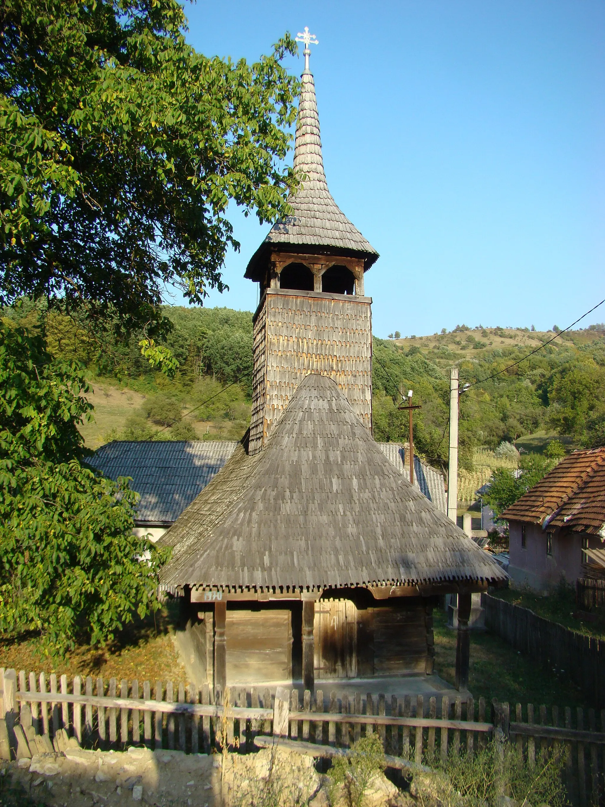 Photo showing: Biserica de lemn "Cuvioasa Paraschiva" , sat STEJERA; comuna MIREŞU MARE