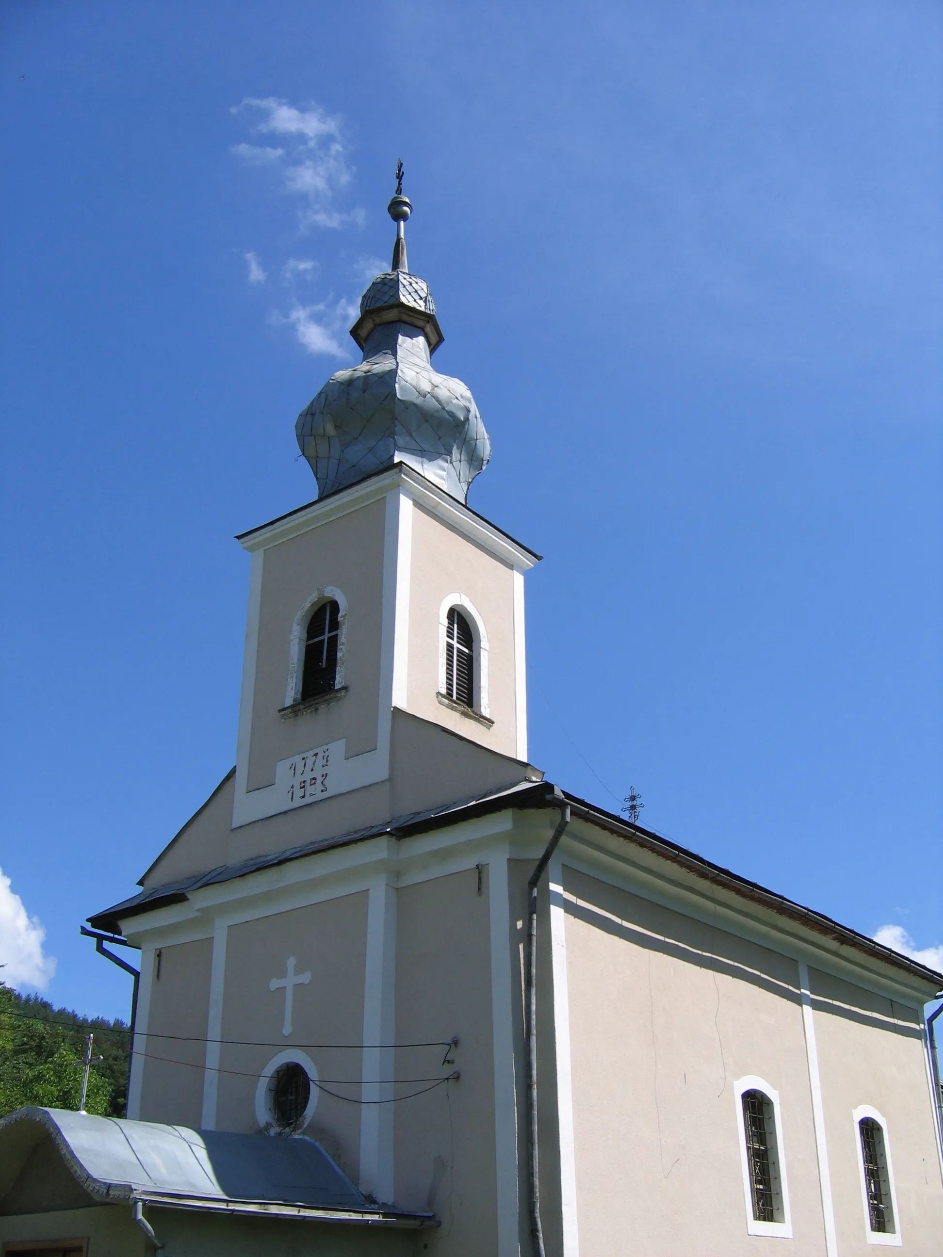 Photo showing: (Ukrainian/Rusyn) Greek Catholic church in Coștiui/Коштіль/Rónaszék