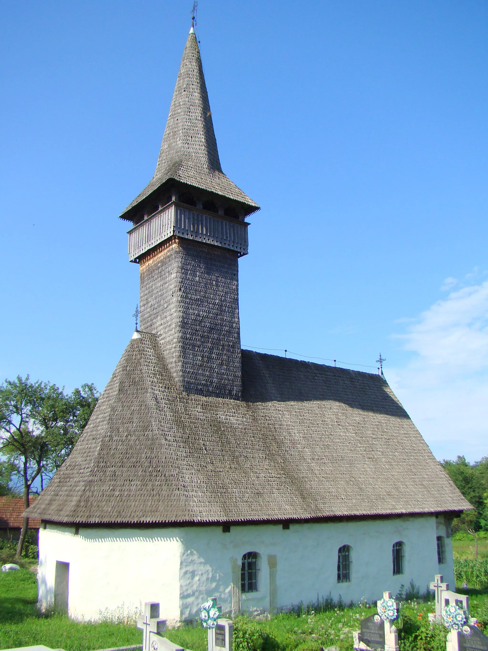 Photo showing: wooden orthodox church in Coaș, Maramureș County (built in 1730)