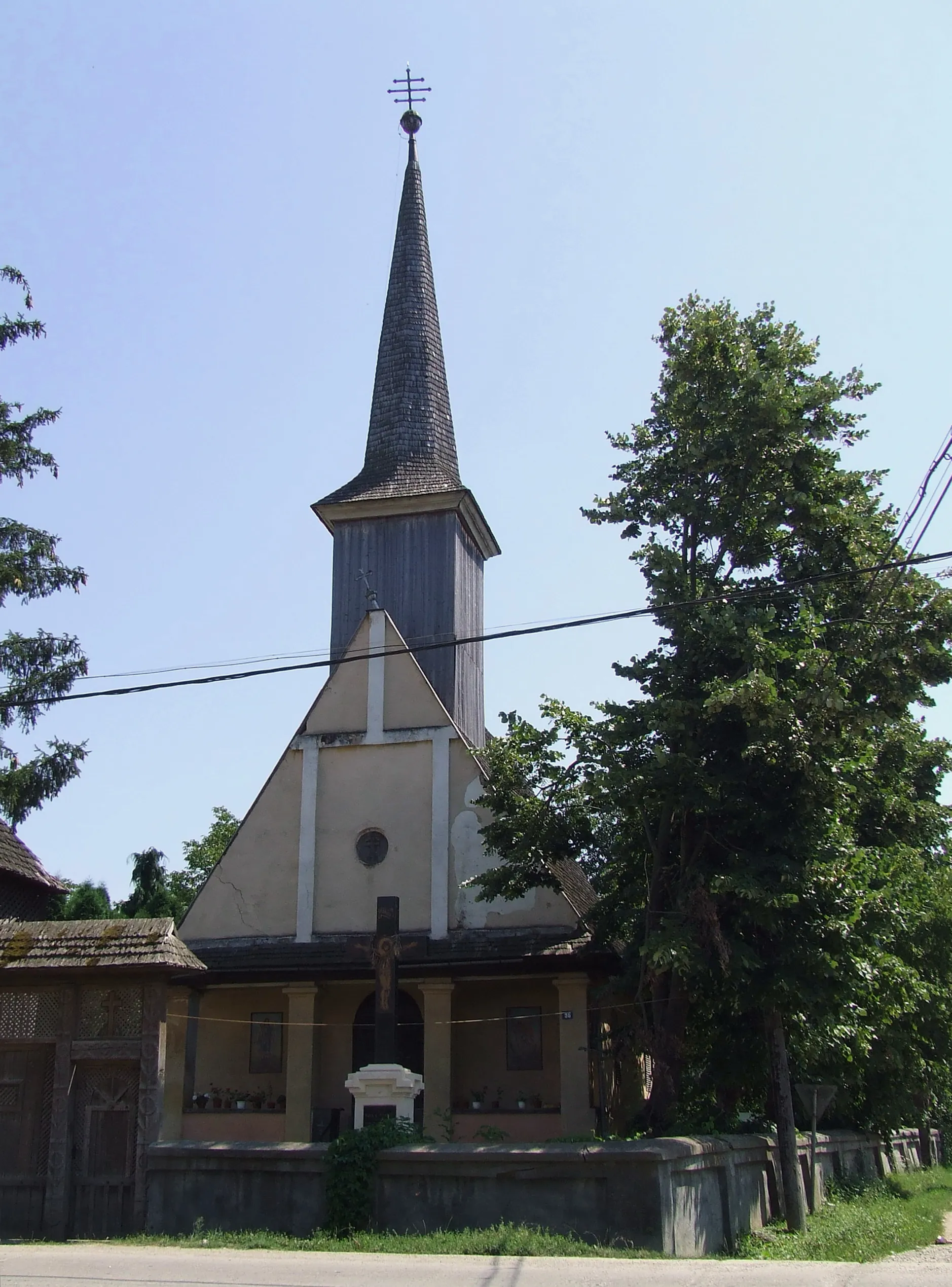 Photo showing: Biserica de lemn din Ulmeni, judeţul Maramureş.