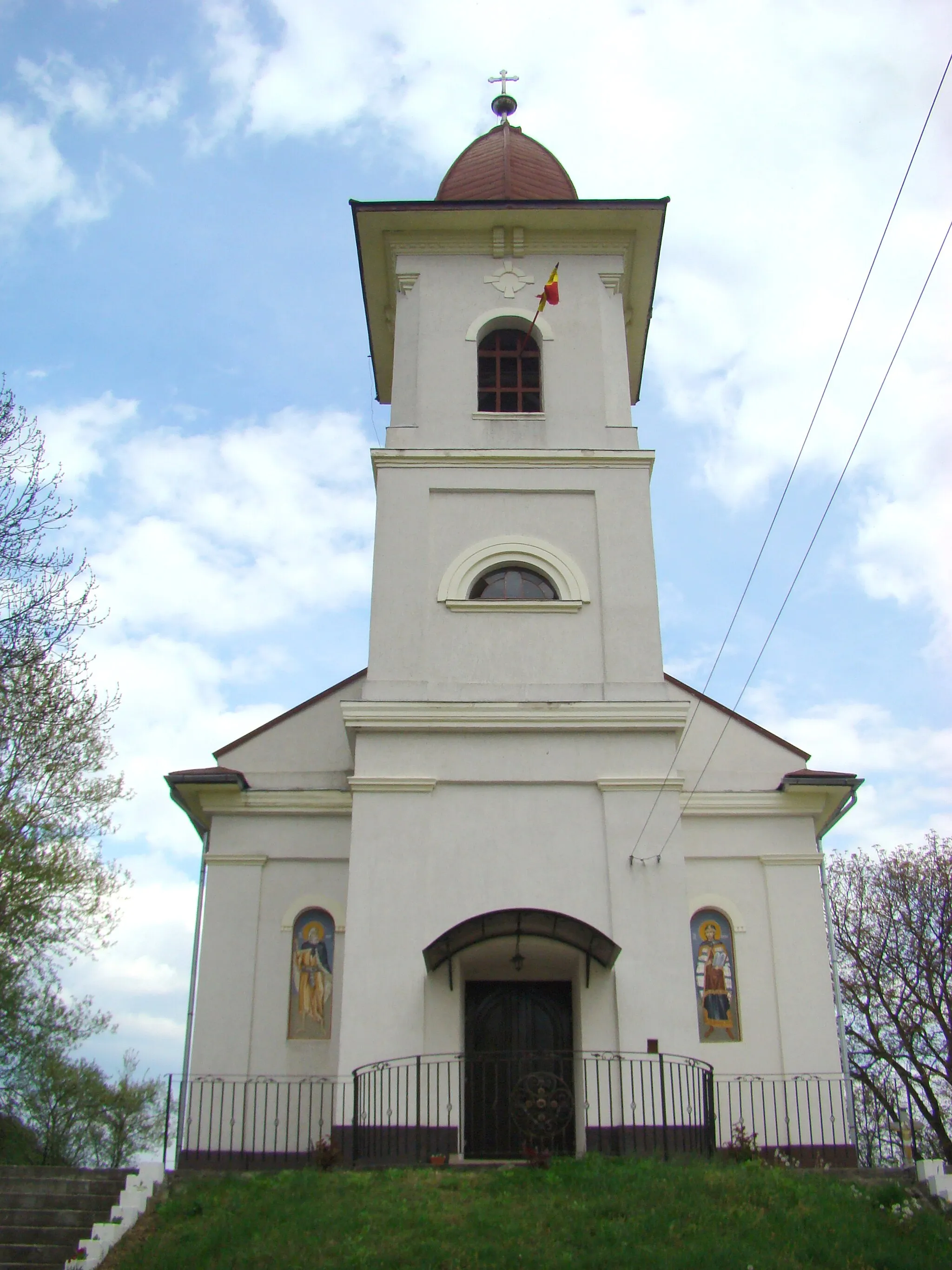 Photo showing: Biserica „Adormirea Maicii Domnului” din Treznea, județul Sălaj