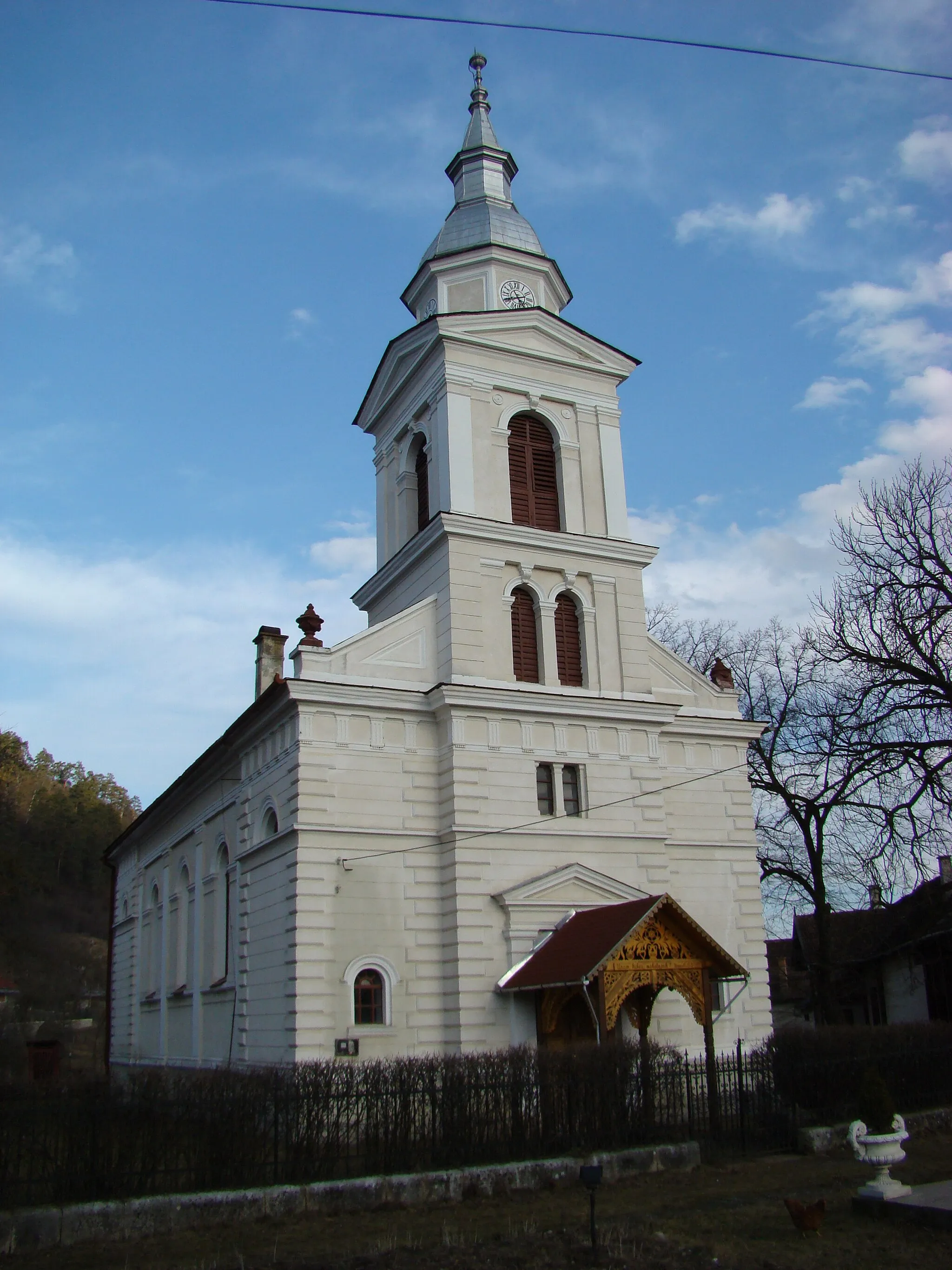 Photo showing: Imagine Almașu