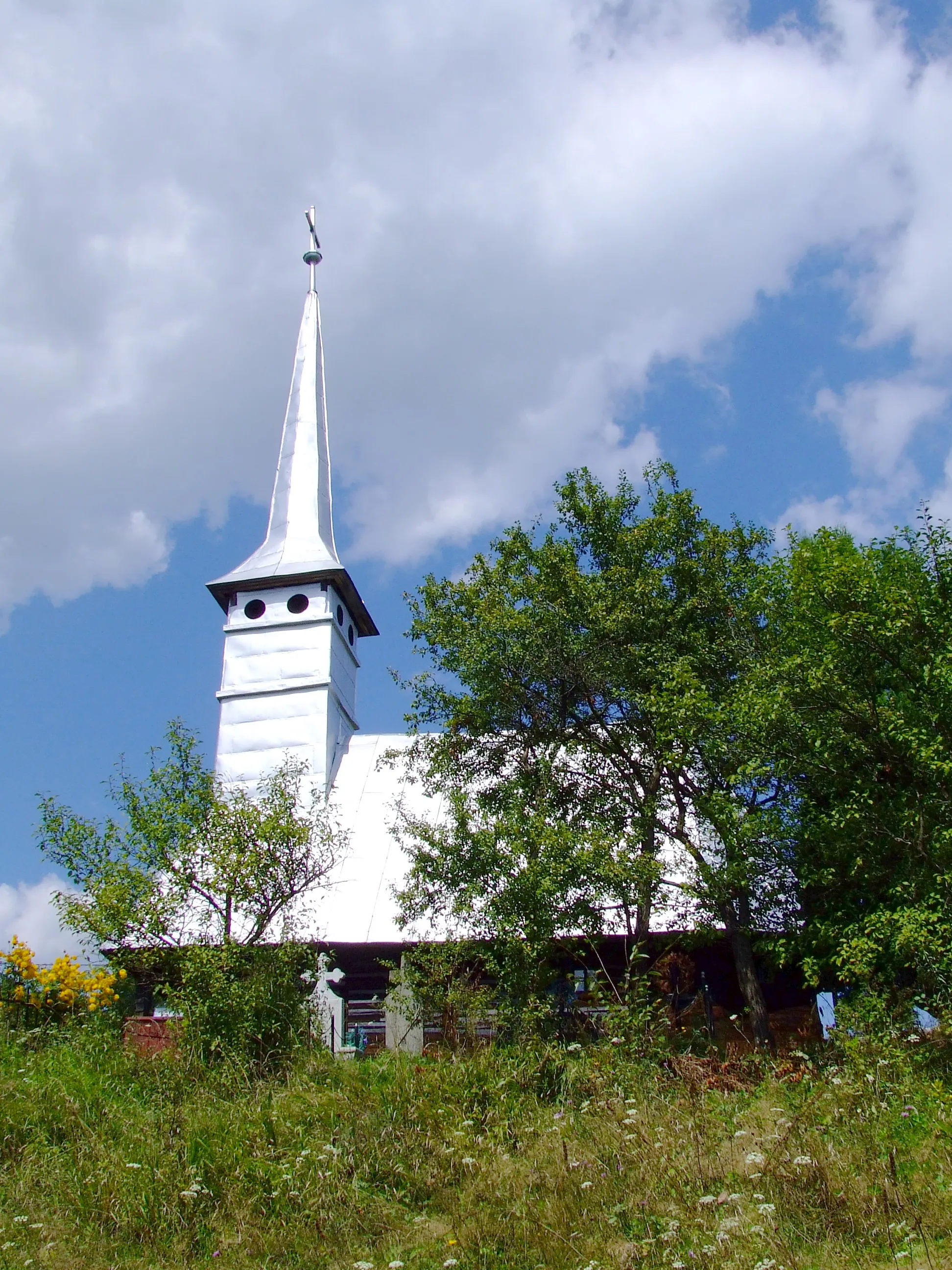 Photo showing: Biserica de lemn din Piroşa, judeţul Sălaj.