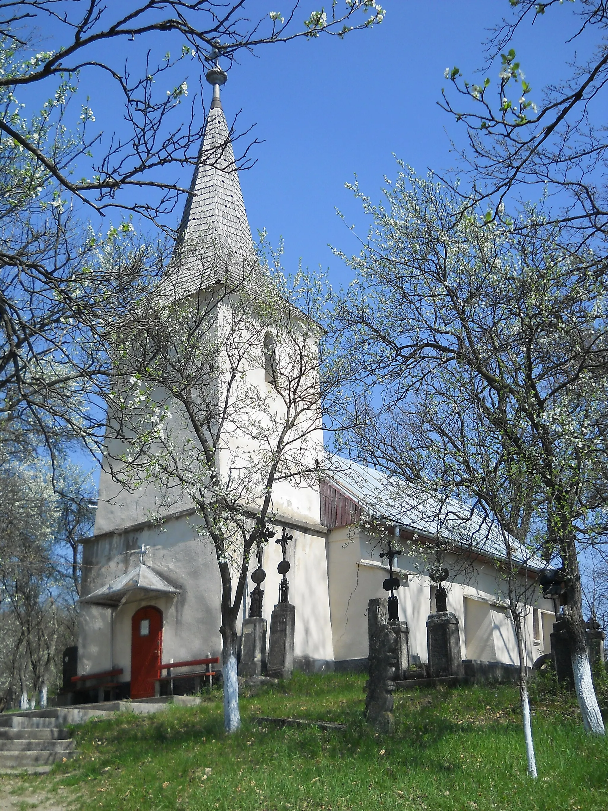 Photo showing: Biserica "Sf. Arhangheli Mihail și Gavriil"